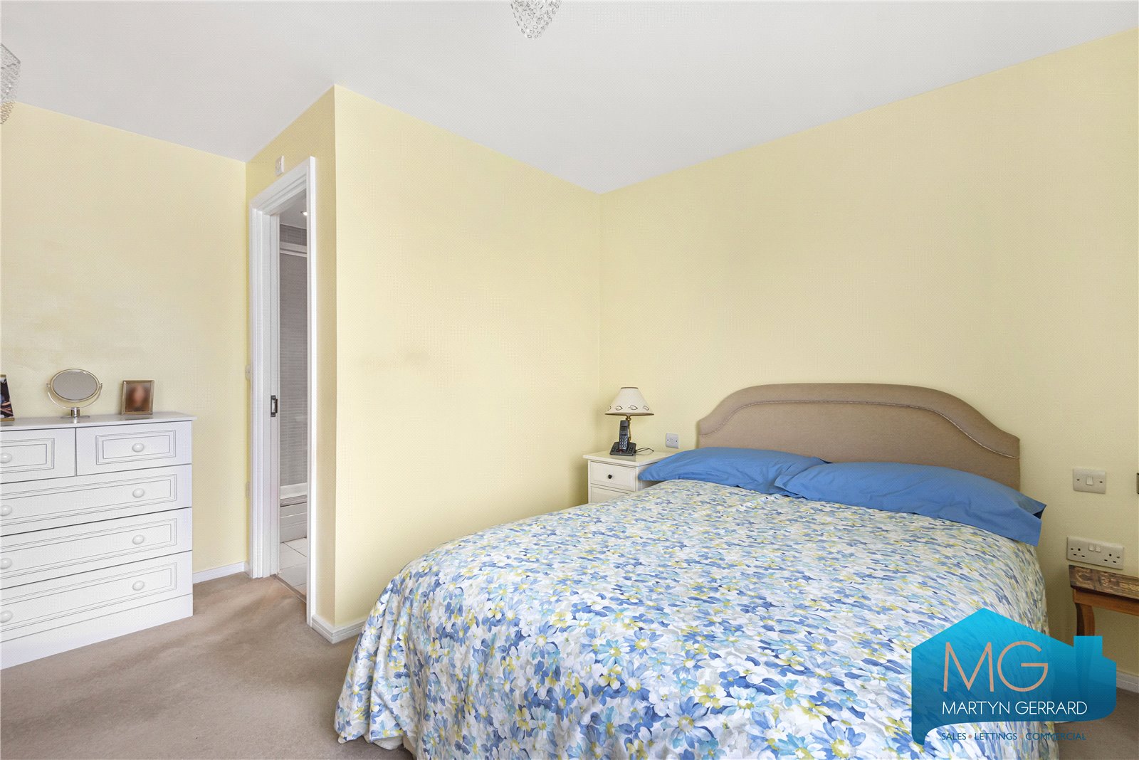 2 bedroom Ground Floor Flat for sale - Martyn Gerrard