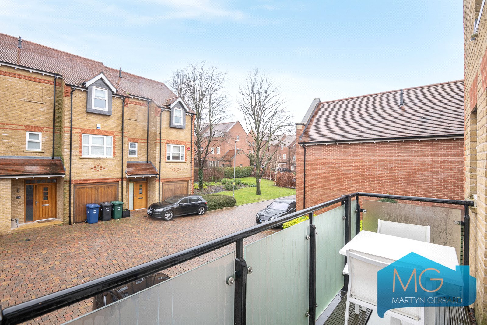 2 bedroom Apartment for sale - Martyn Gerrard