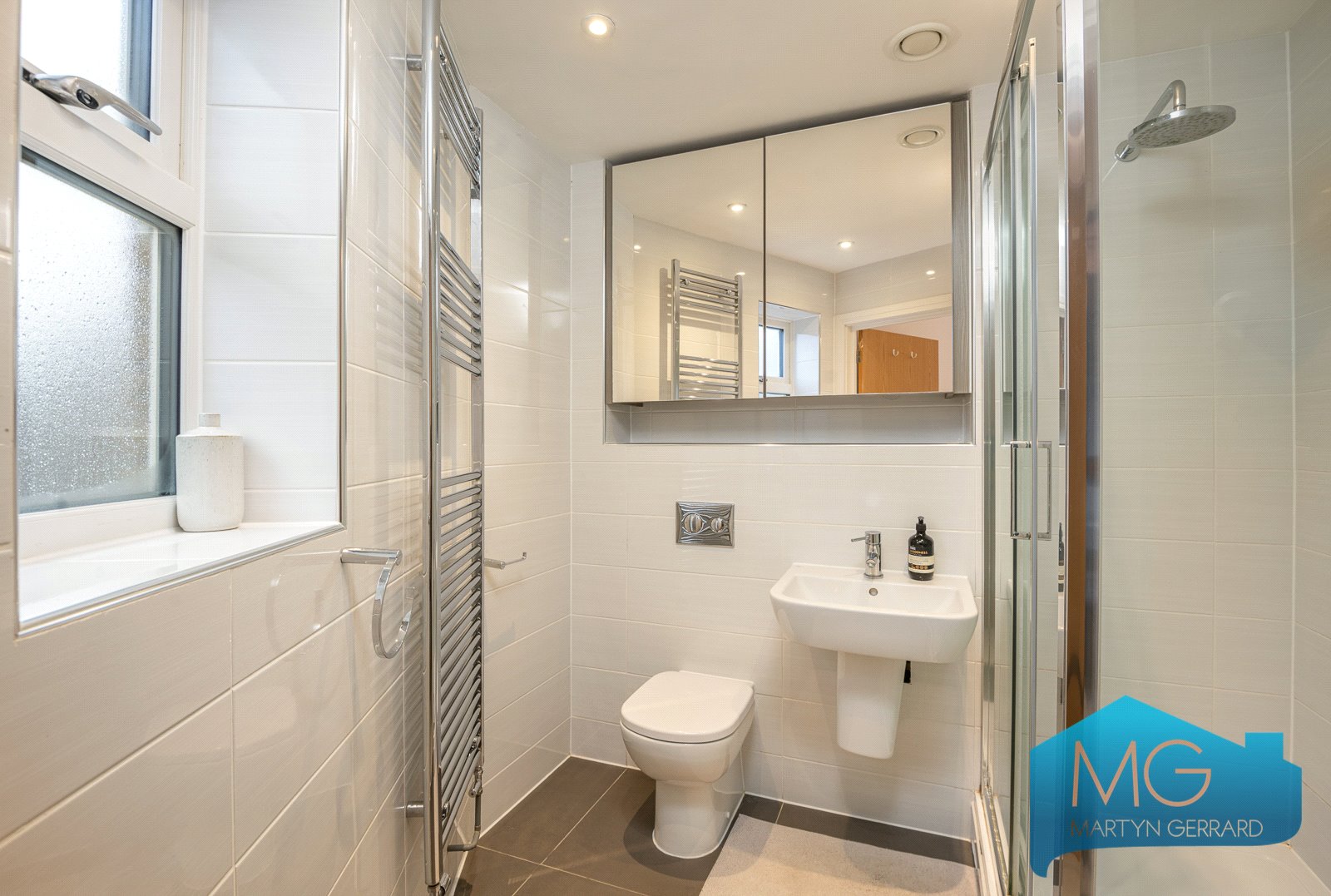 2 bedroom Apartment for sale - Martyn Gerrard