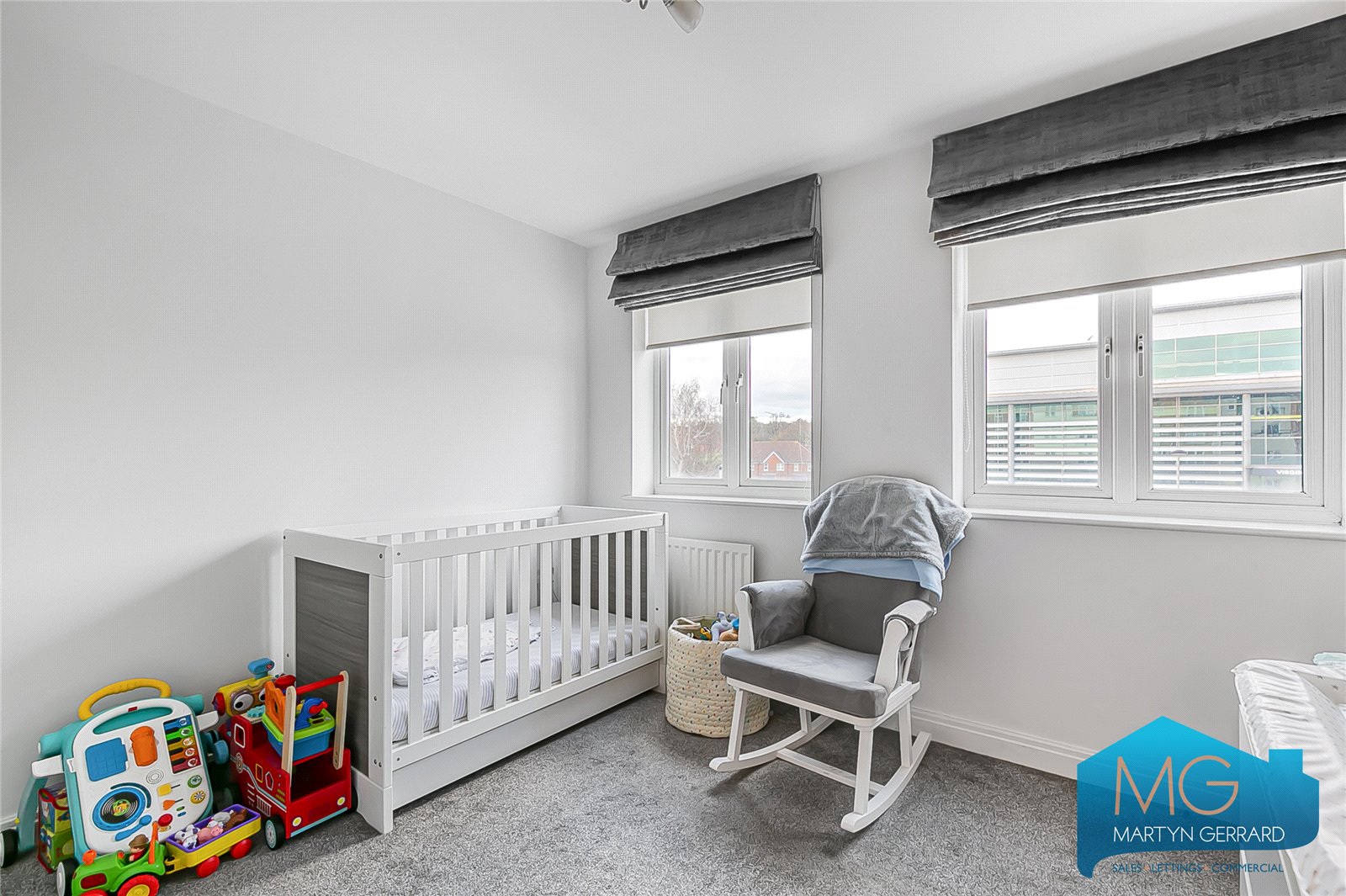 2 bedroom Apartment for sale - Martyn Gerrard