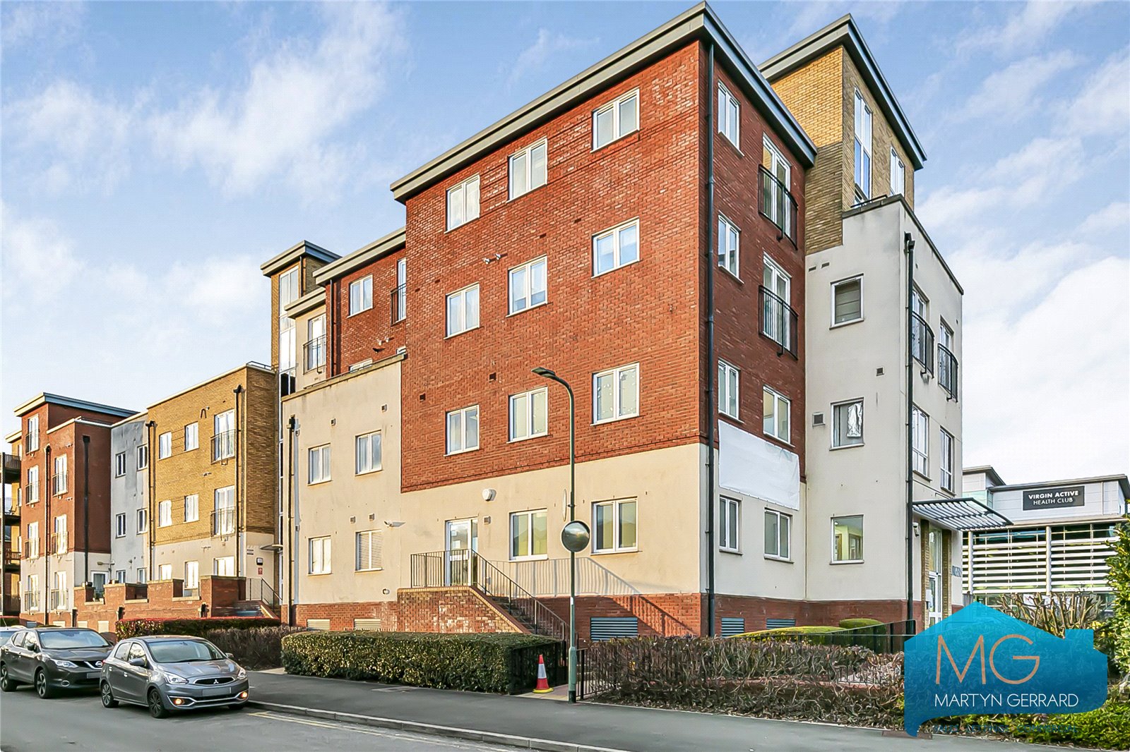 2 bedroom Apartment for sale - Martyn Gerrard