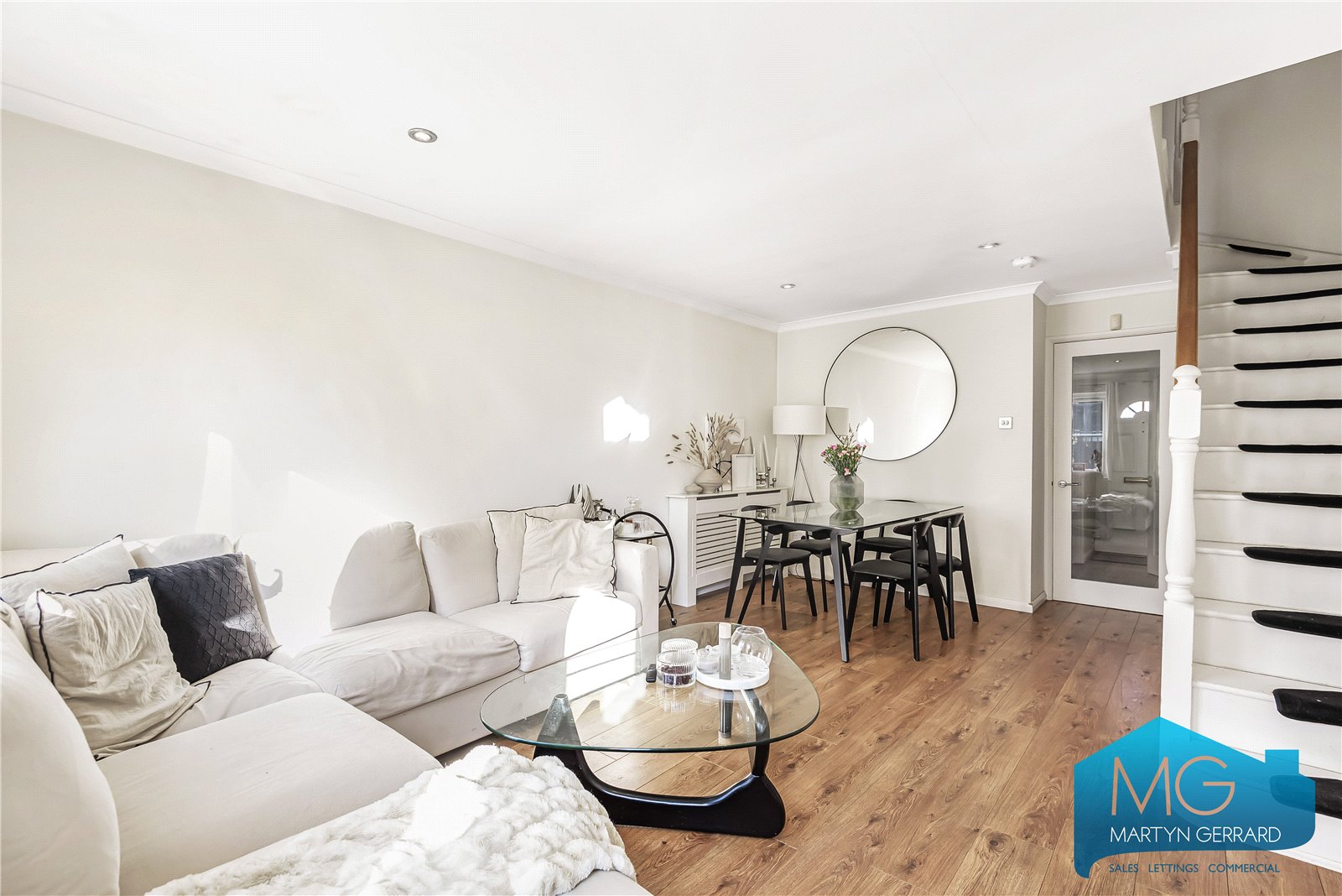 2 bedroom Semi-Detached House for sale - Martyn Gerrard