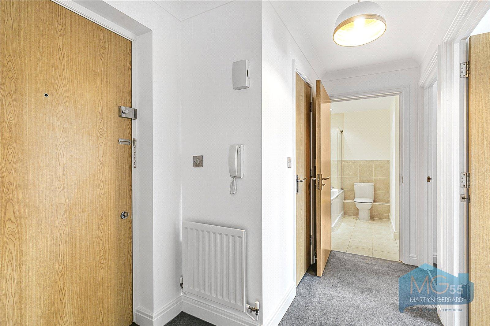 2 bedroom Apartment for sale - Martyn Gerrard