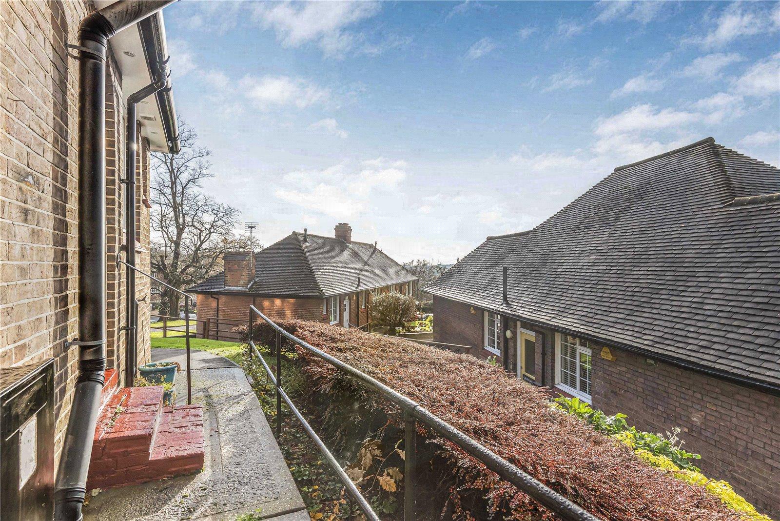 2 bedroom Semi-Detached Bungalow for sale - Martyn Gerrard