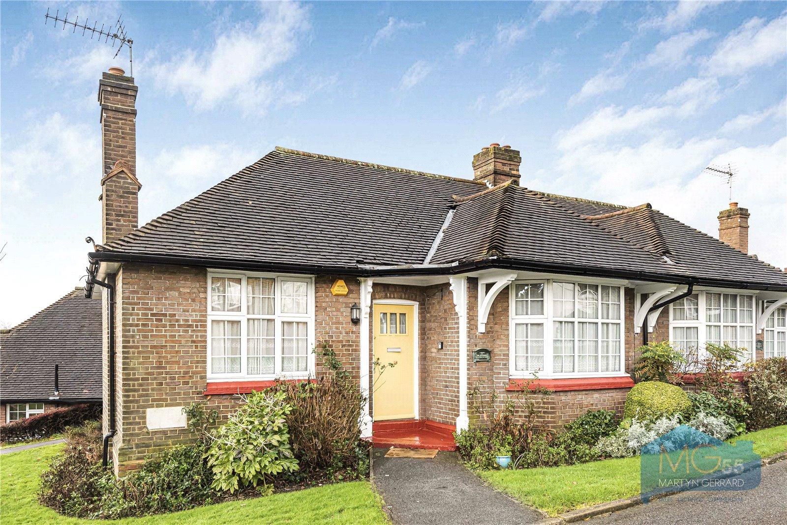 2 bedroom Semi-Detached Bungalow for sale - Martyn Gerrard
