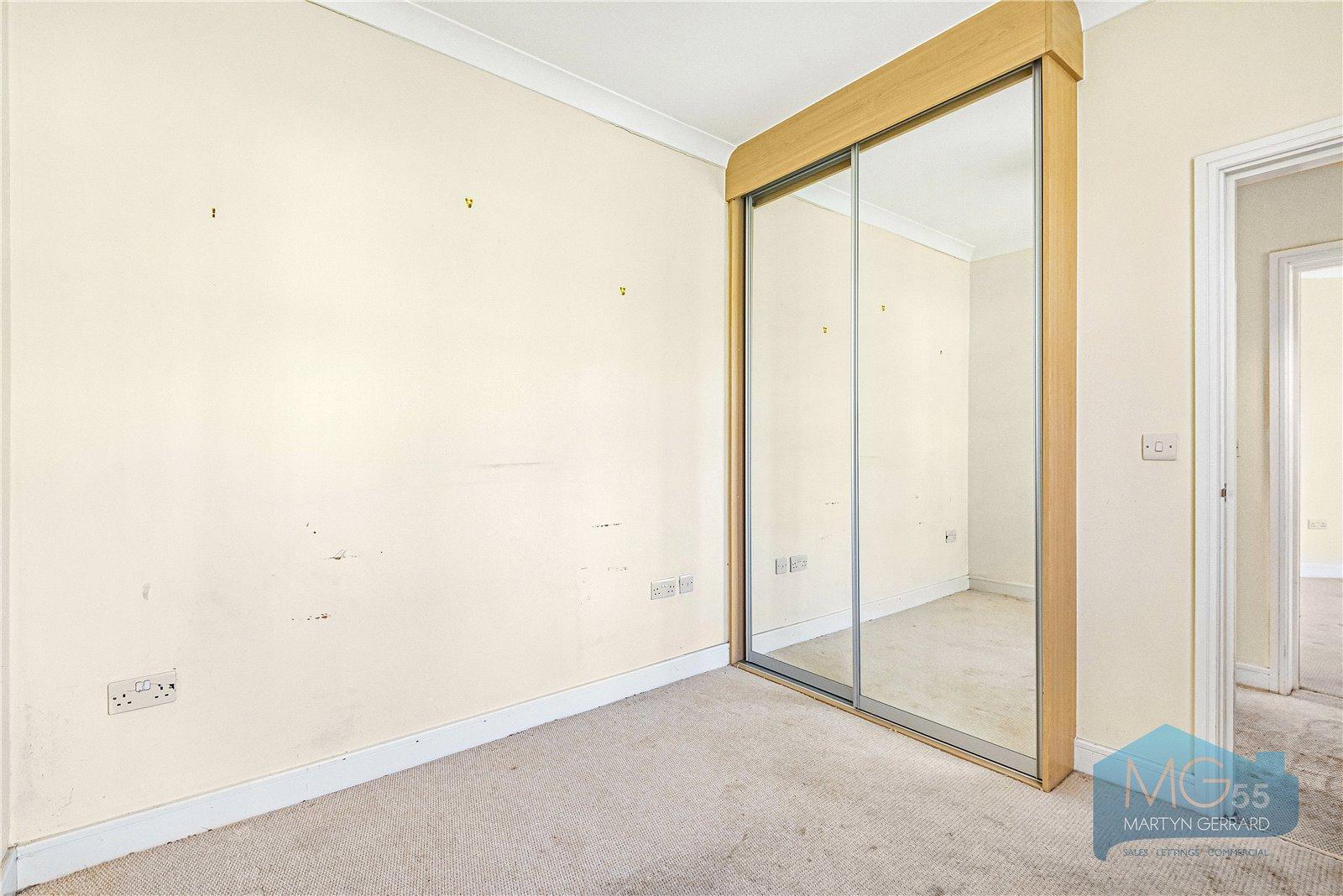 2 bedroom Semi-Detached Bungalow for sale - Martyn Gerrard