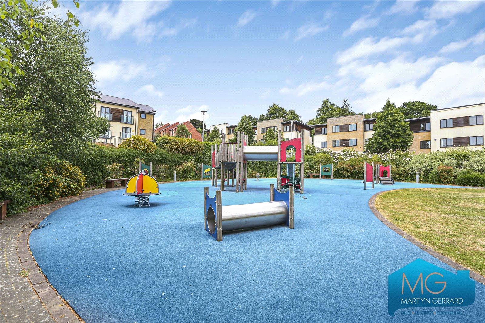 2 bedroom Apartment for sale - Martyn Gerrard