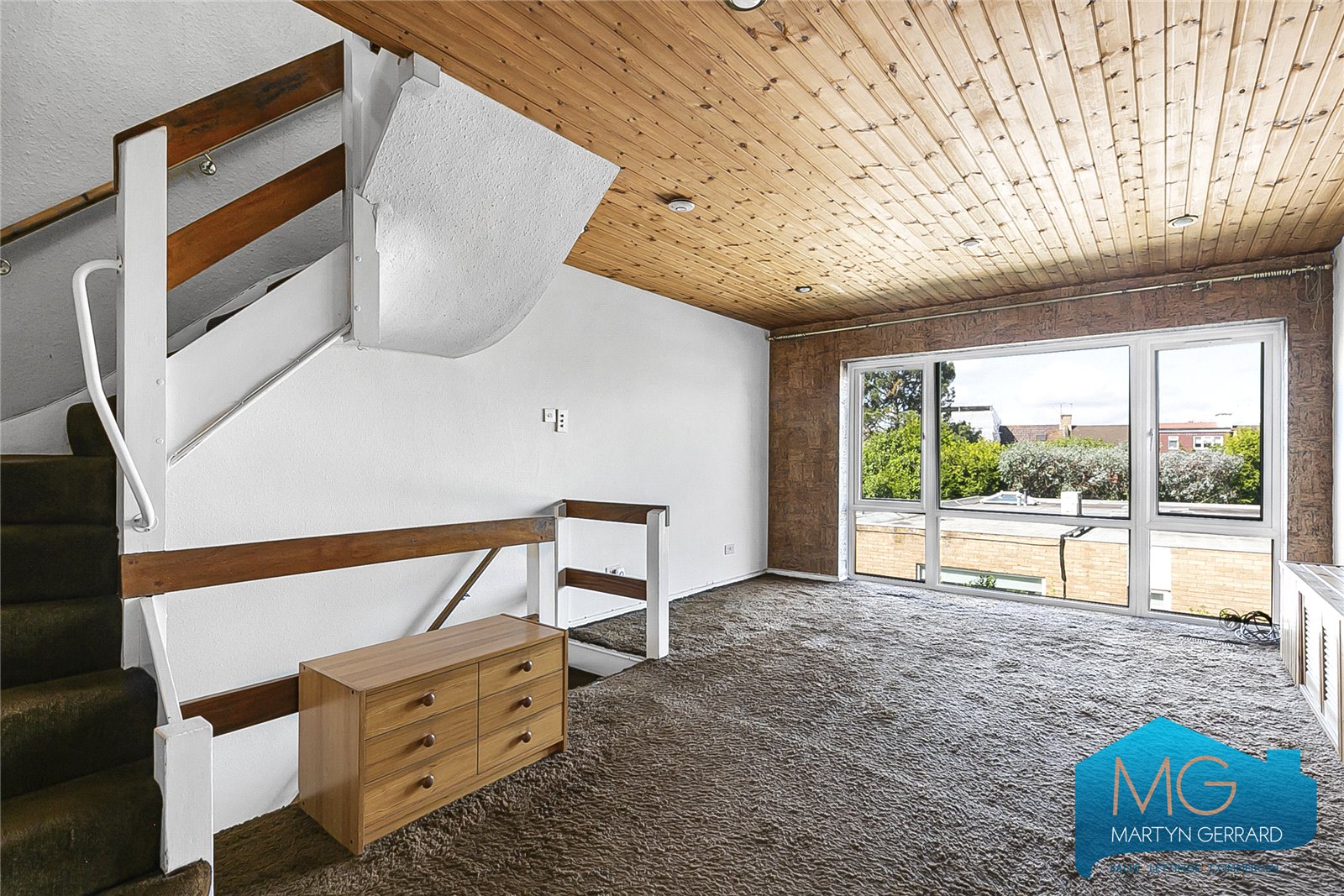 2 bedroom House for sale - Martyn Gerrard