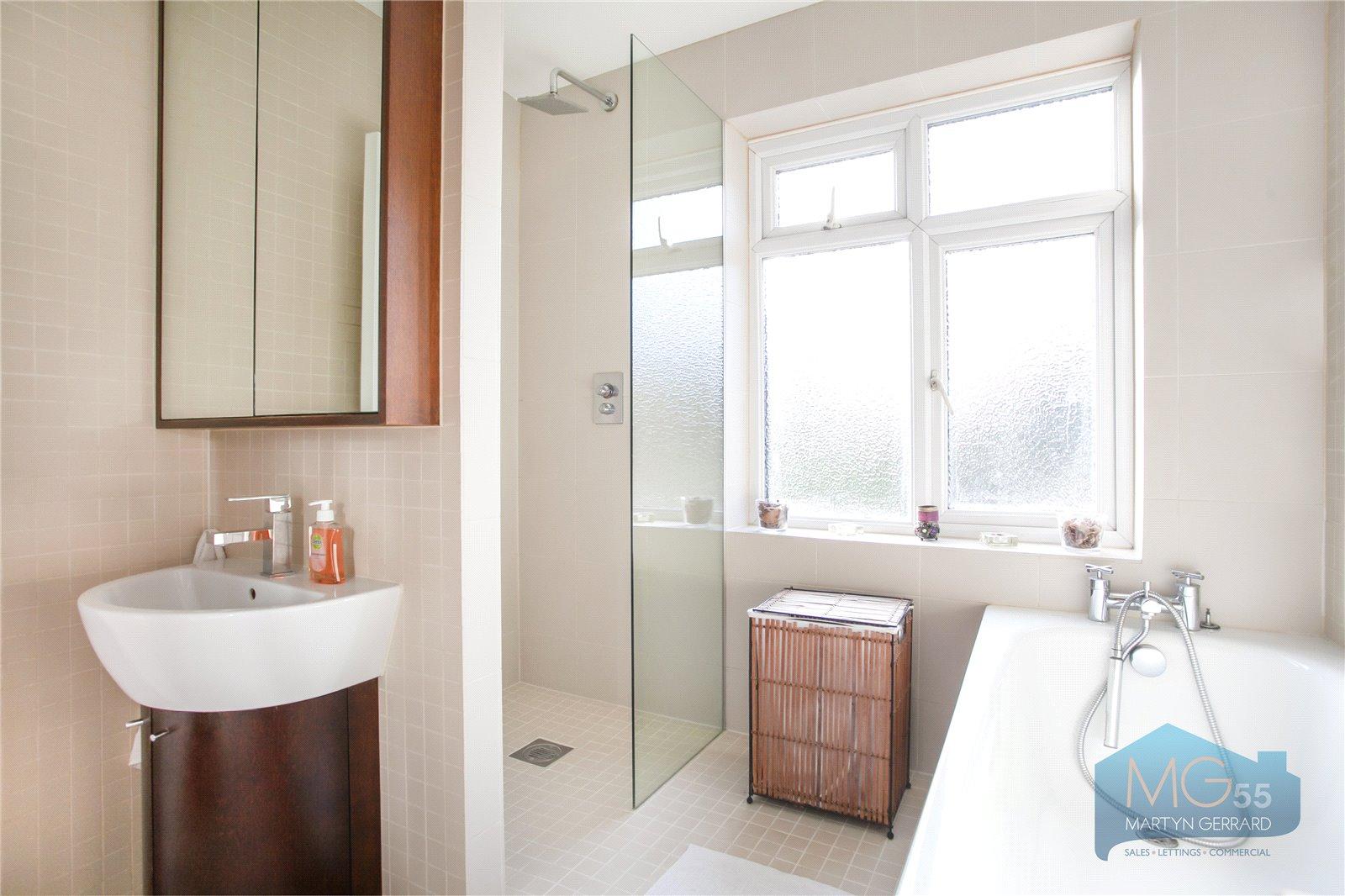 1 bedroom Apartment for sale - Martyn Gerrard