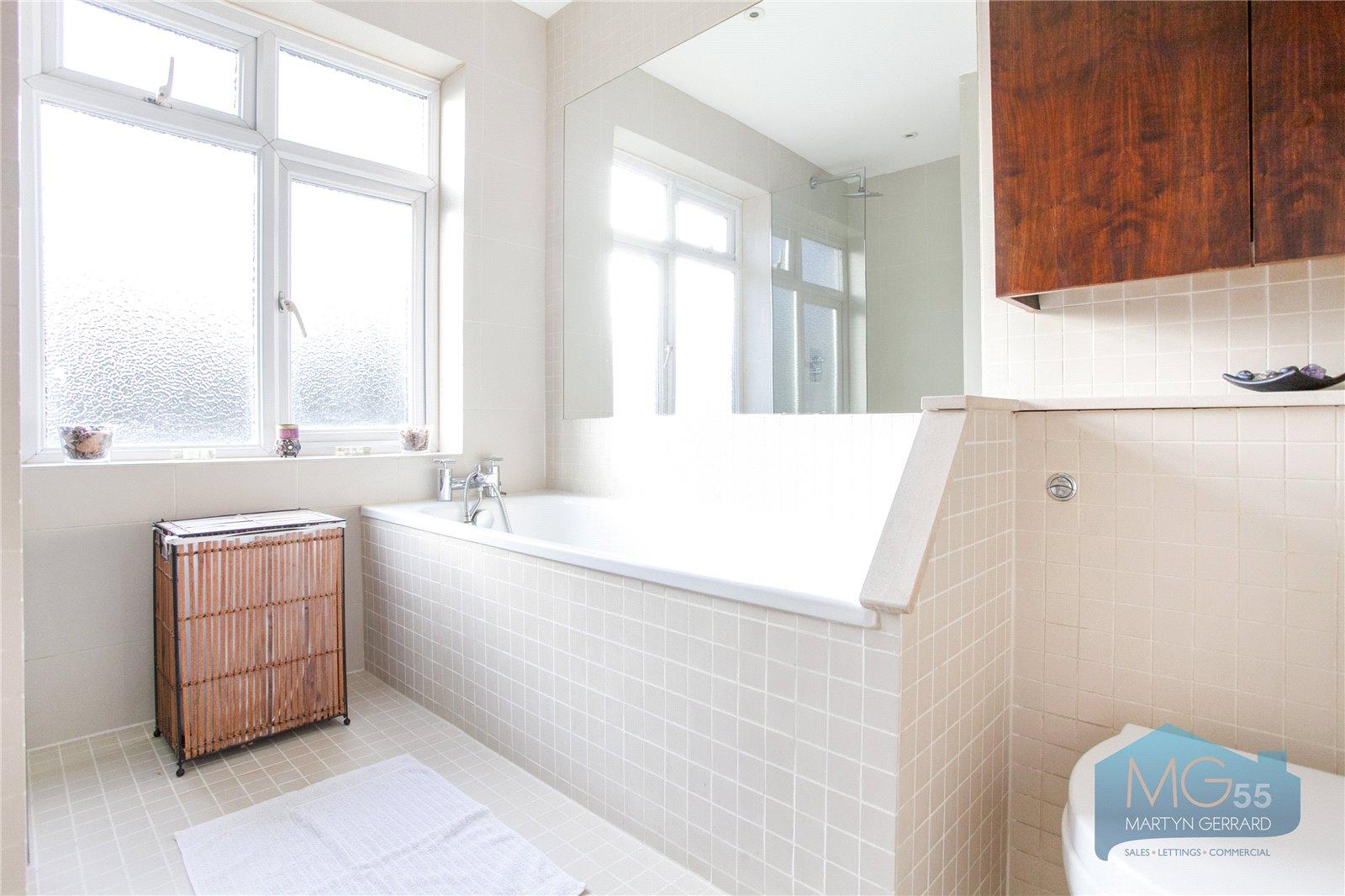 1 bedroom Apartment for sale - Martyn Gerrard