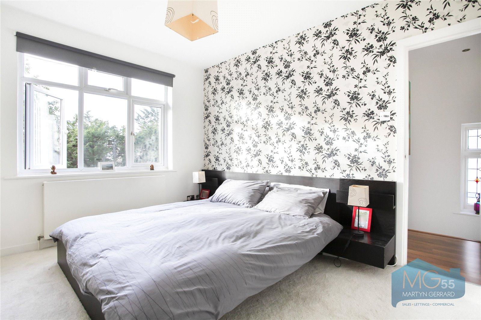 1 bedroom Apartment for sale - Martyn Gerrard