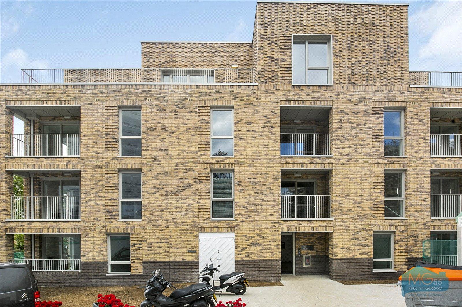 2 bedroom Apartment to rent - Martyn Gerrard