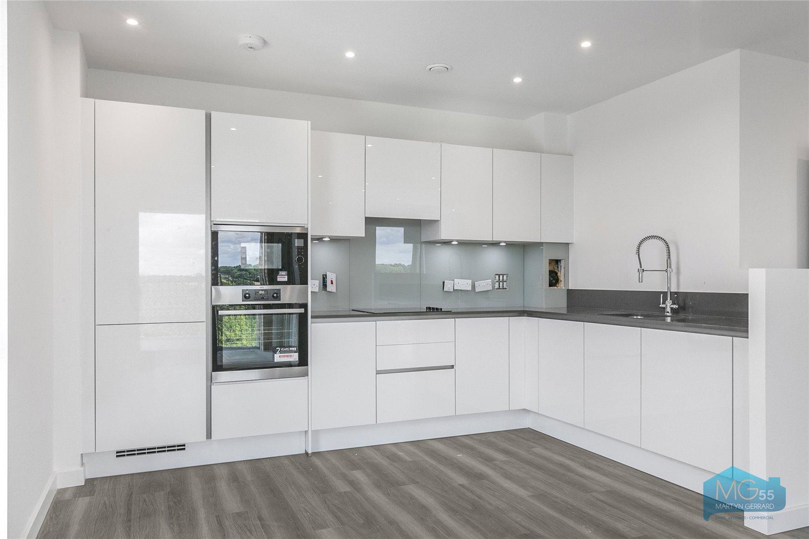 2 bedroom Apartment to rent - Martyn Gerrard