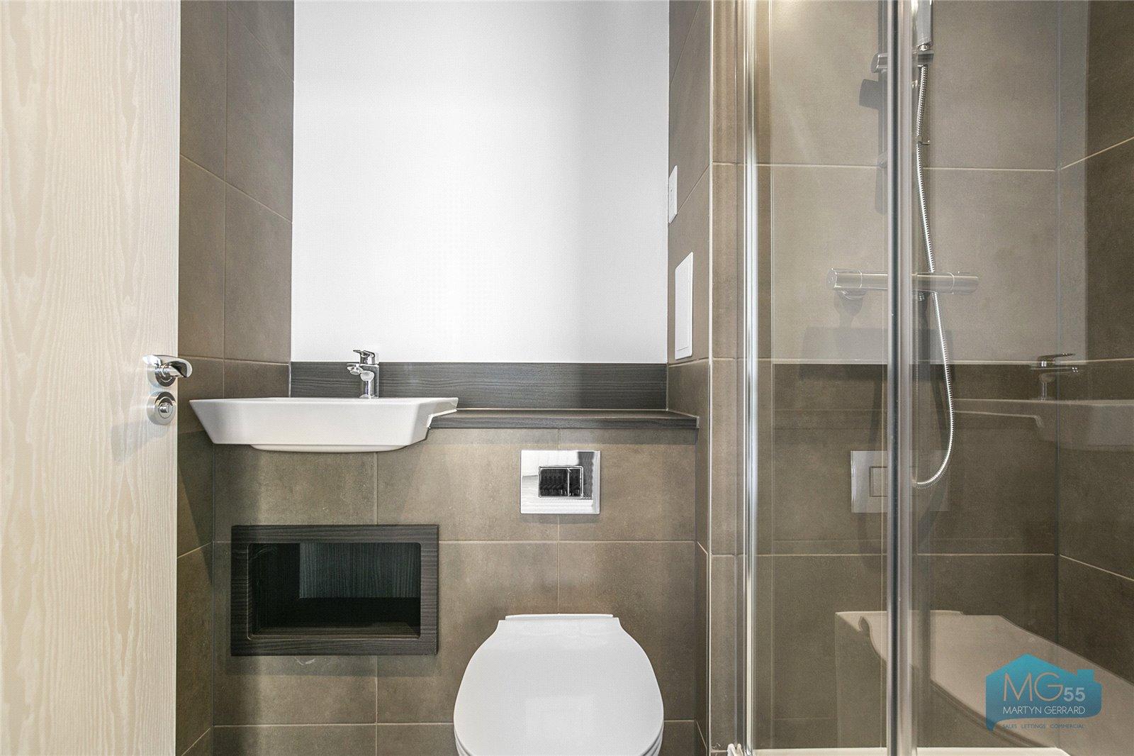 2 bedroom Apartment to rent - Martyn Gerrard