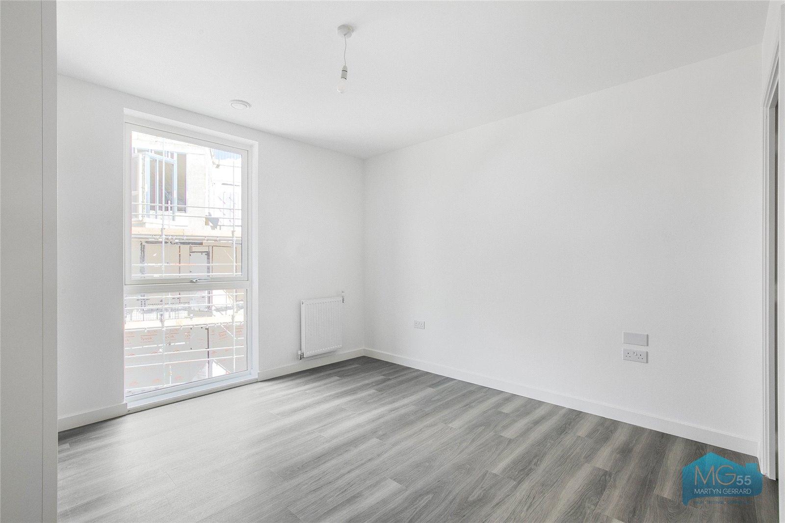 2 bedroom Apartment to rent - Martyn Gerrard