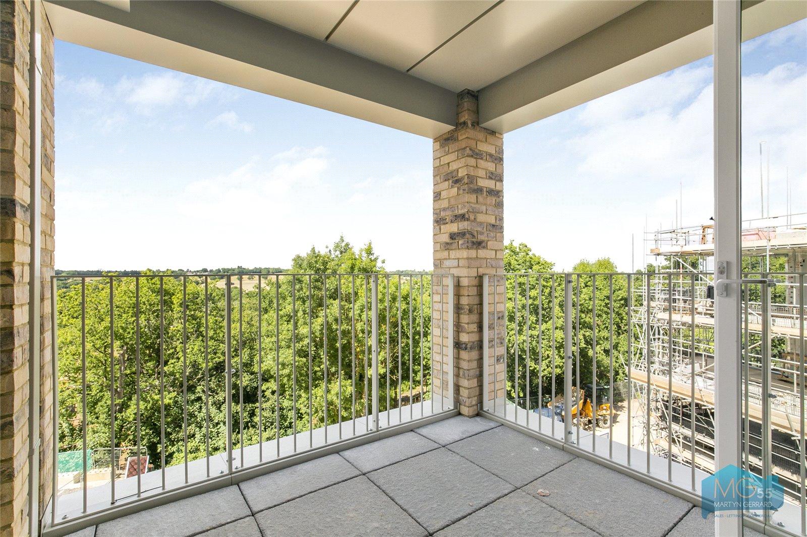 2 bedroom Apartment to rent - Martyn Gerrard