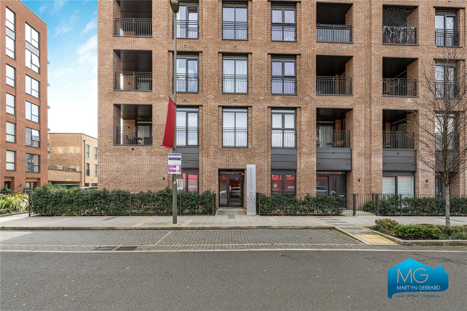 2 bedroom Apartment to rent - Martyn Gerrard