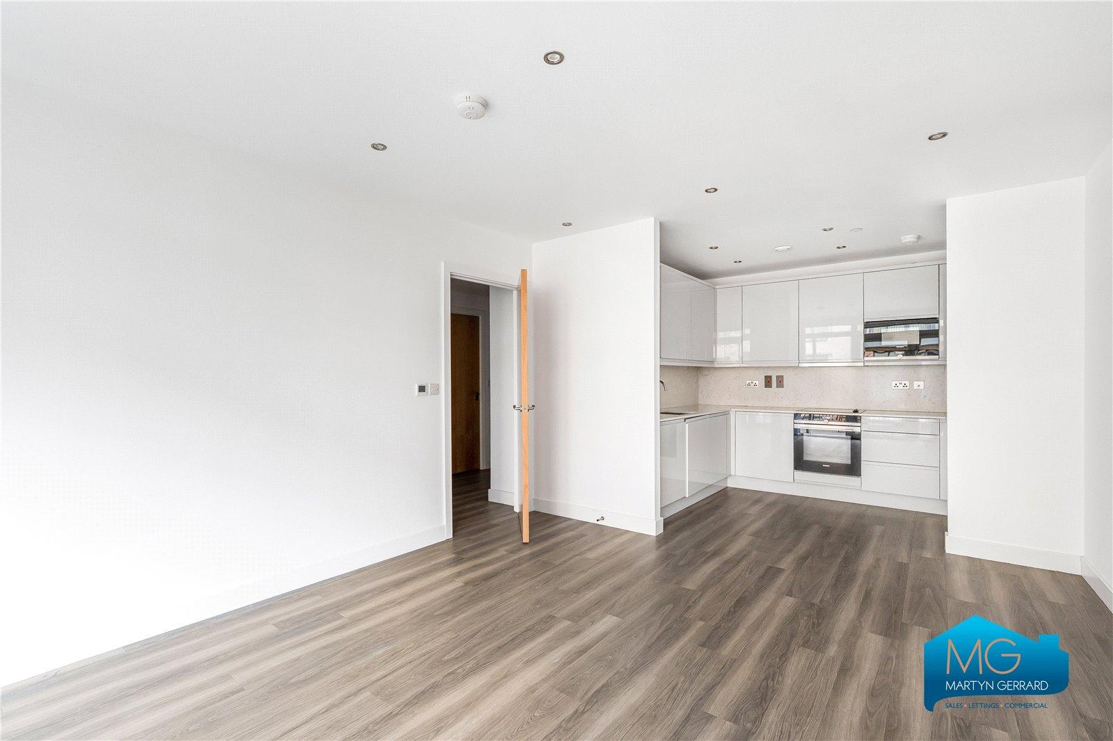 2 bedroom Apartment to rent - Martyn Gerrard