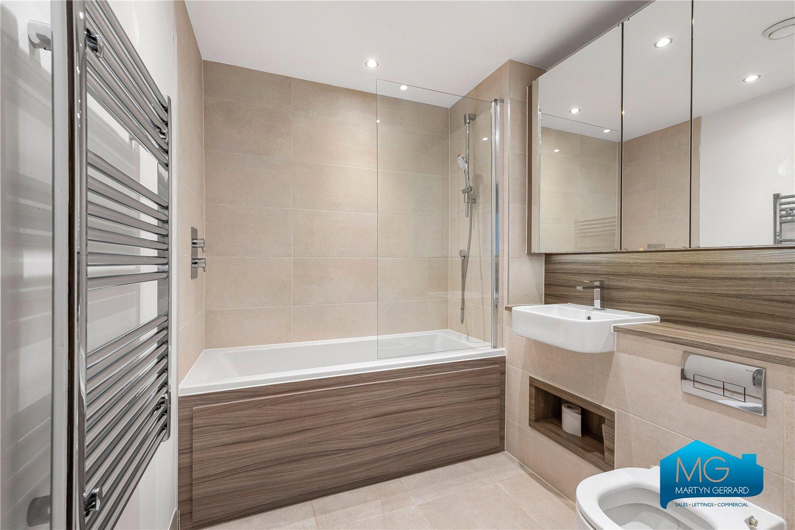 2 bedroom Apartment to rent - Martyn Gerrard