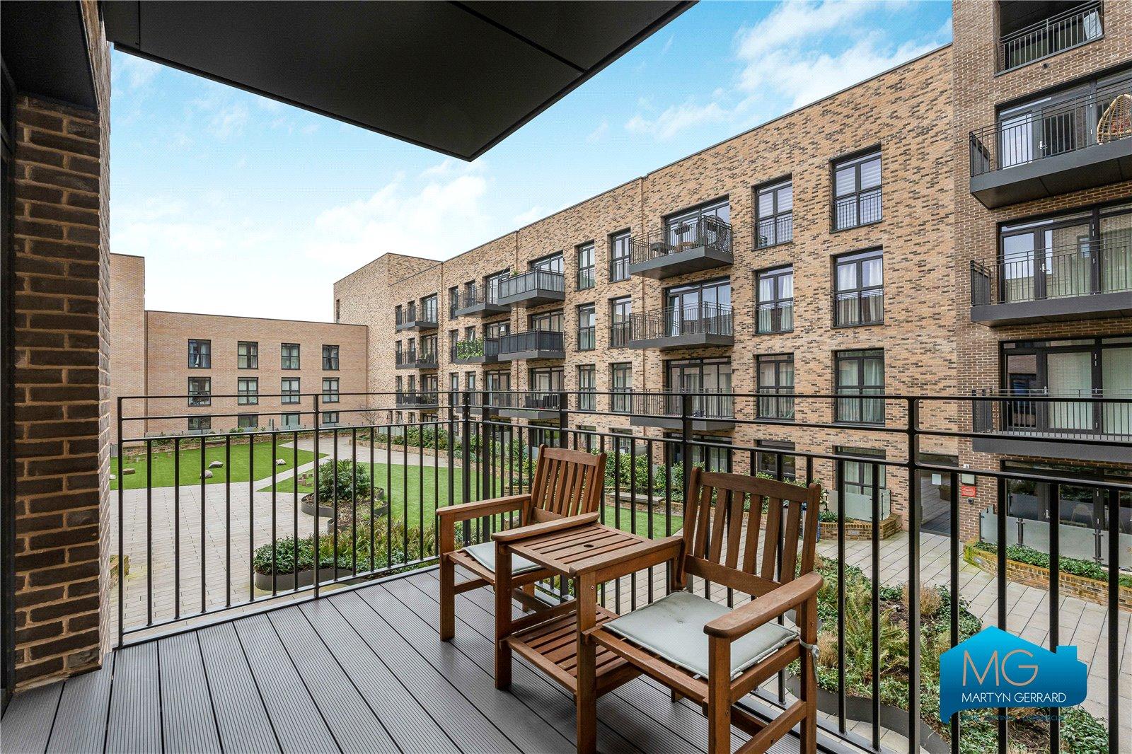 2 bedroom Apartment to rent - Martyn Gerrard