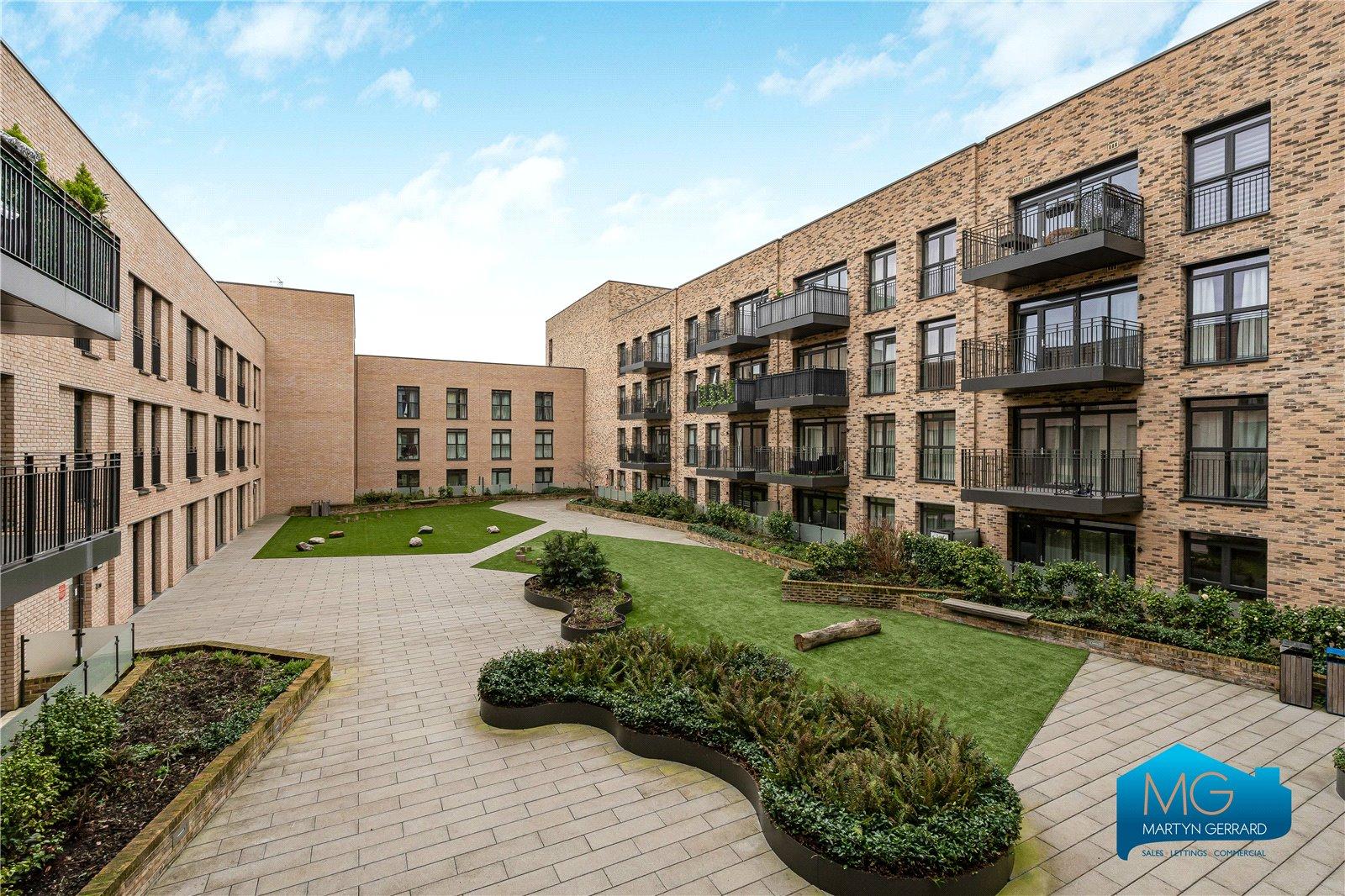 2 bedroom Apartment to rent - Martyn Gerrard