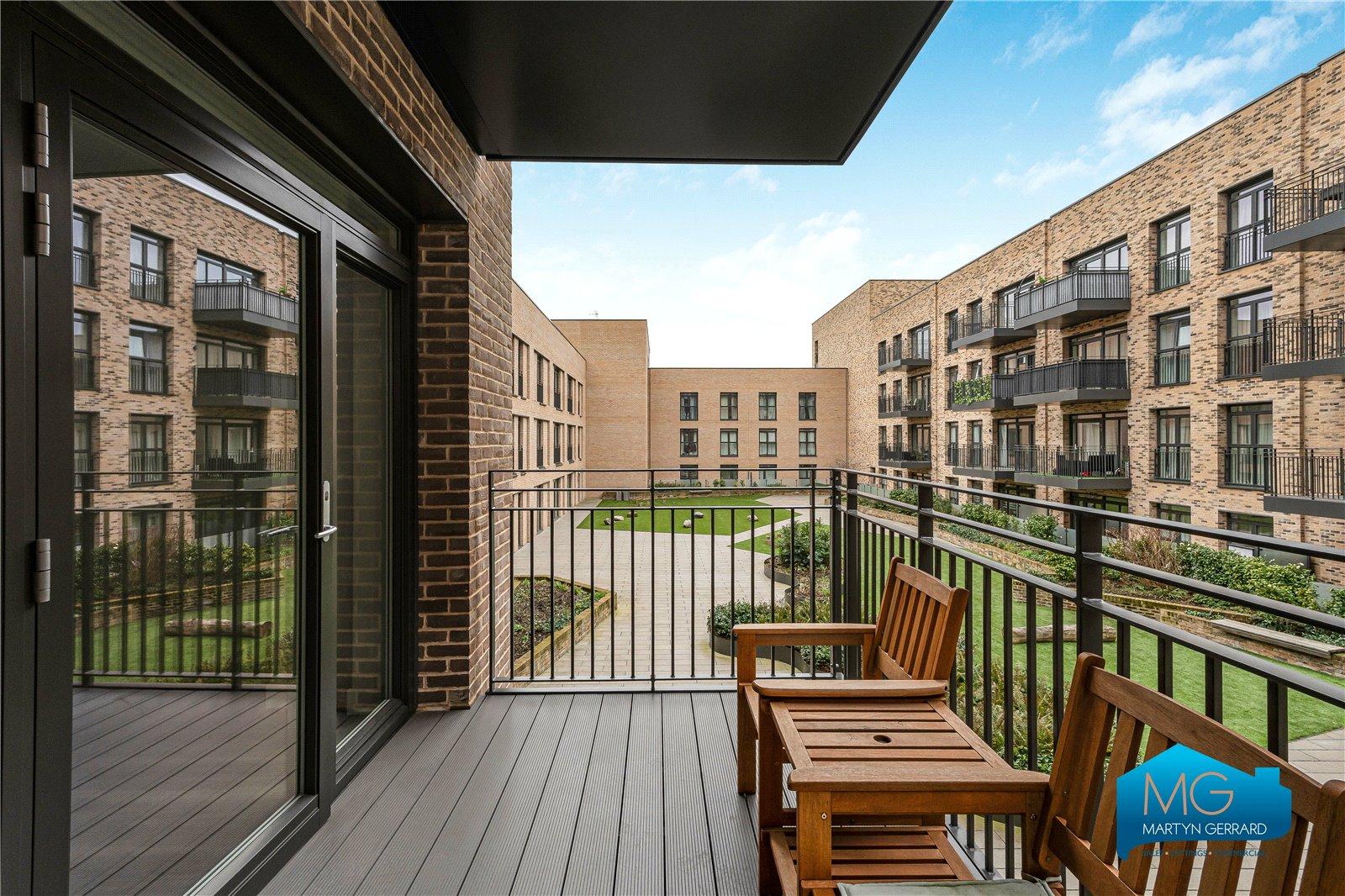 2 bedroom Apartment to rent - Martyn Gerrard