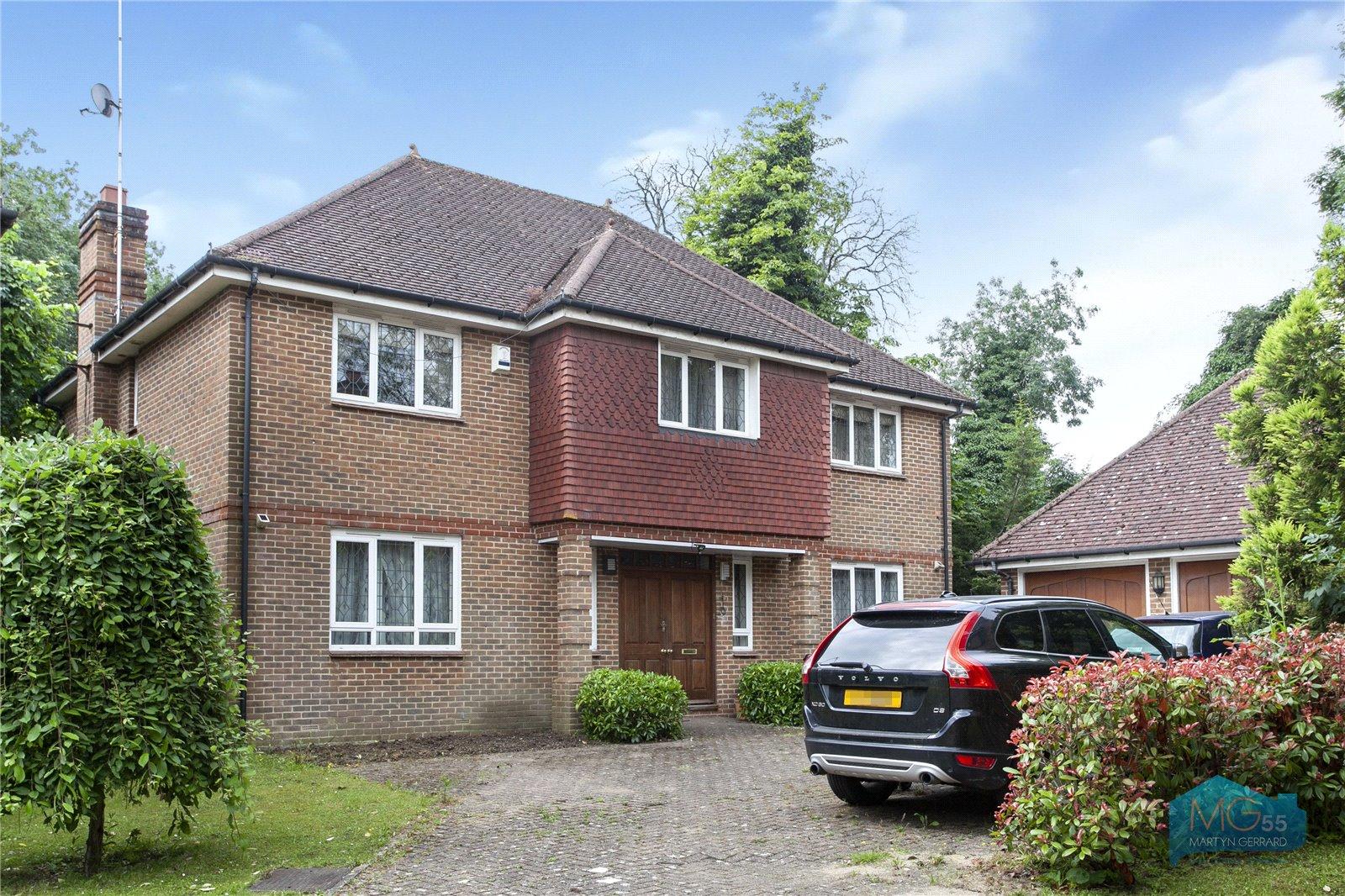 5 bedroom Detached House to rent - Martyn Gerrard