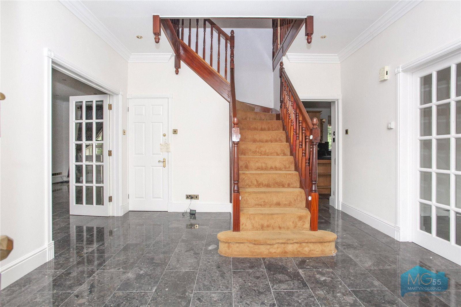 5 bedroom Detached House to rent - Martyn Gerrard