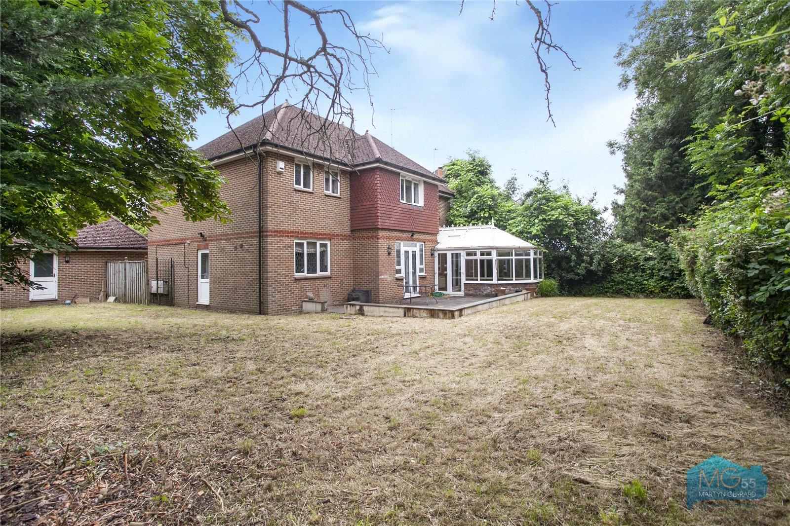 5 bedroom Detached House to rent - Martyn Gerrard