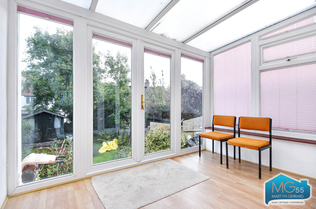 3 bedroom Property to rent - Martyn Gerrard