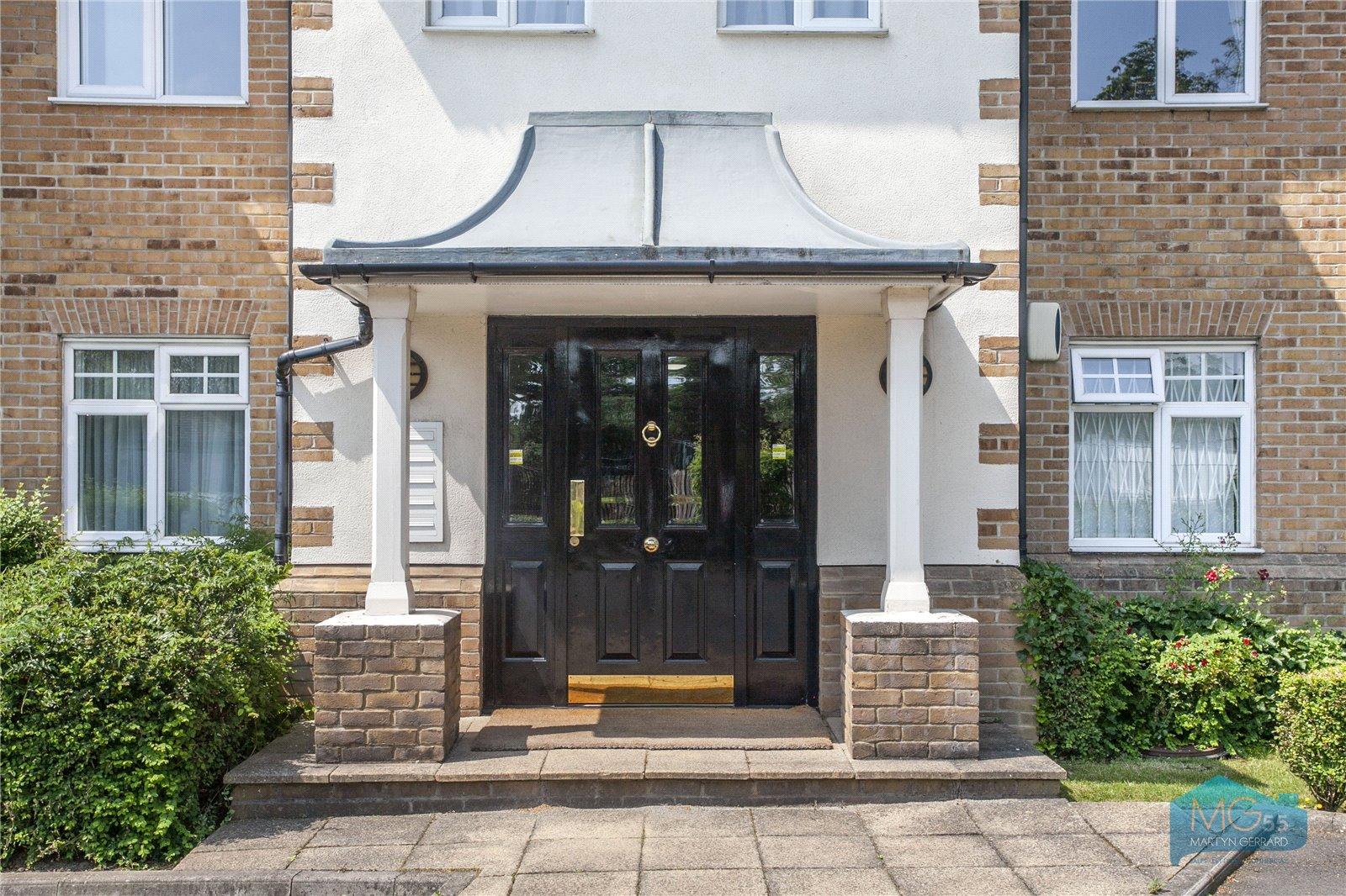 2 bedroom Apartment to rent - Martyn Gerrard