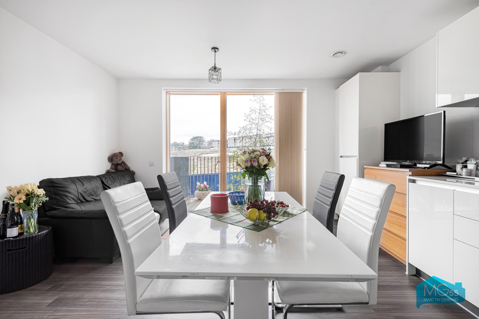 1 bedroom Apartment to rent - Martyn Gerrard