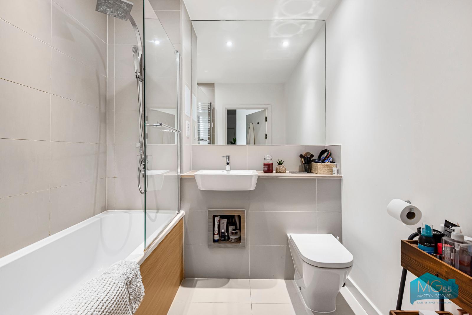1 bedroom Apartment to rent - Martyn Gerrard