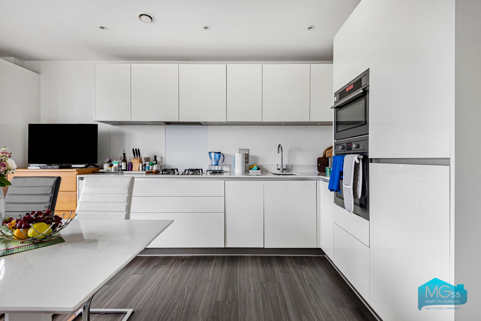 1 bedroom Apartment to rent - Martyn Gerrard