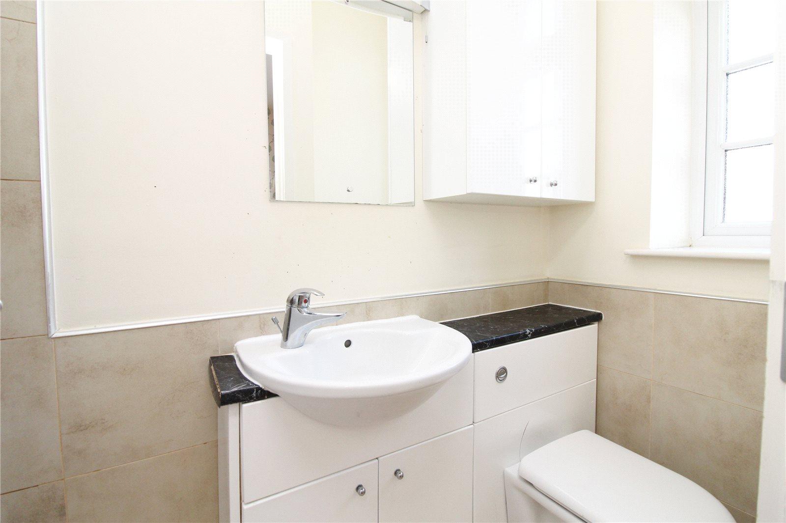 2 bedroom Apartment to rent - Martyn Gerrard