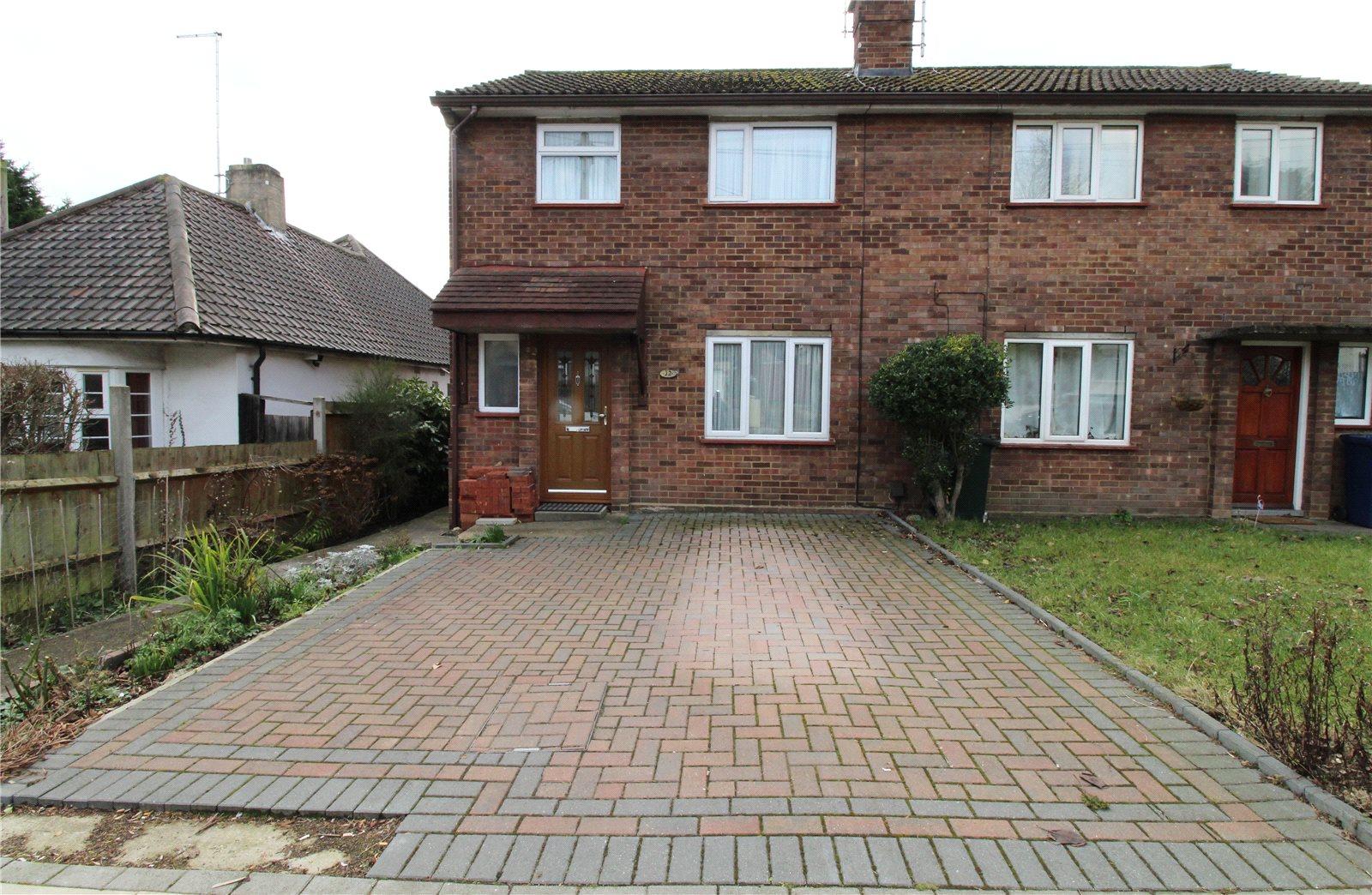 2 bedroom Semi-Detached House to rent - Martyn Gerrard