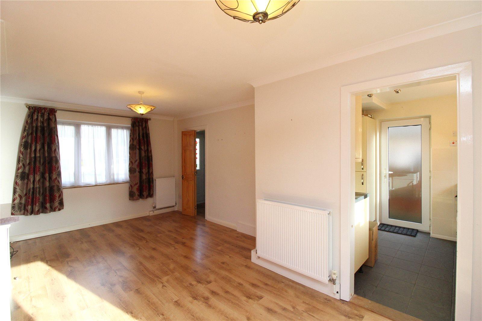 2 bedroom Semi-Detached House to rent - Martyn Gerrard