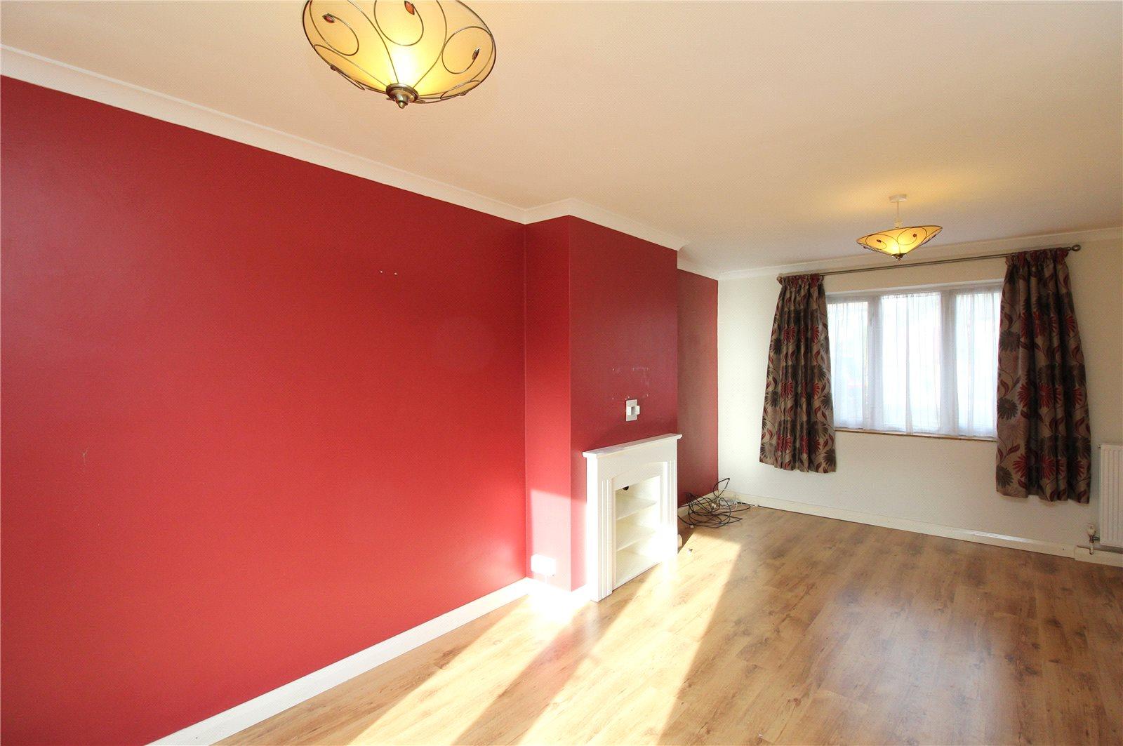 2 bedroom Semi-Detached House to rent - Martyn Gerrard