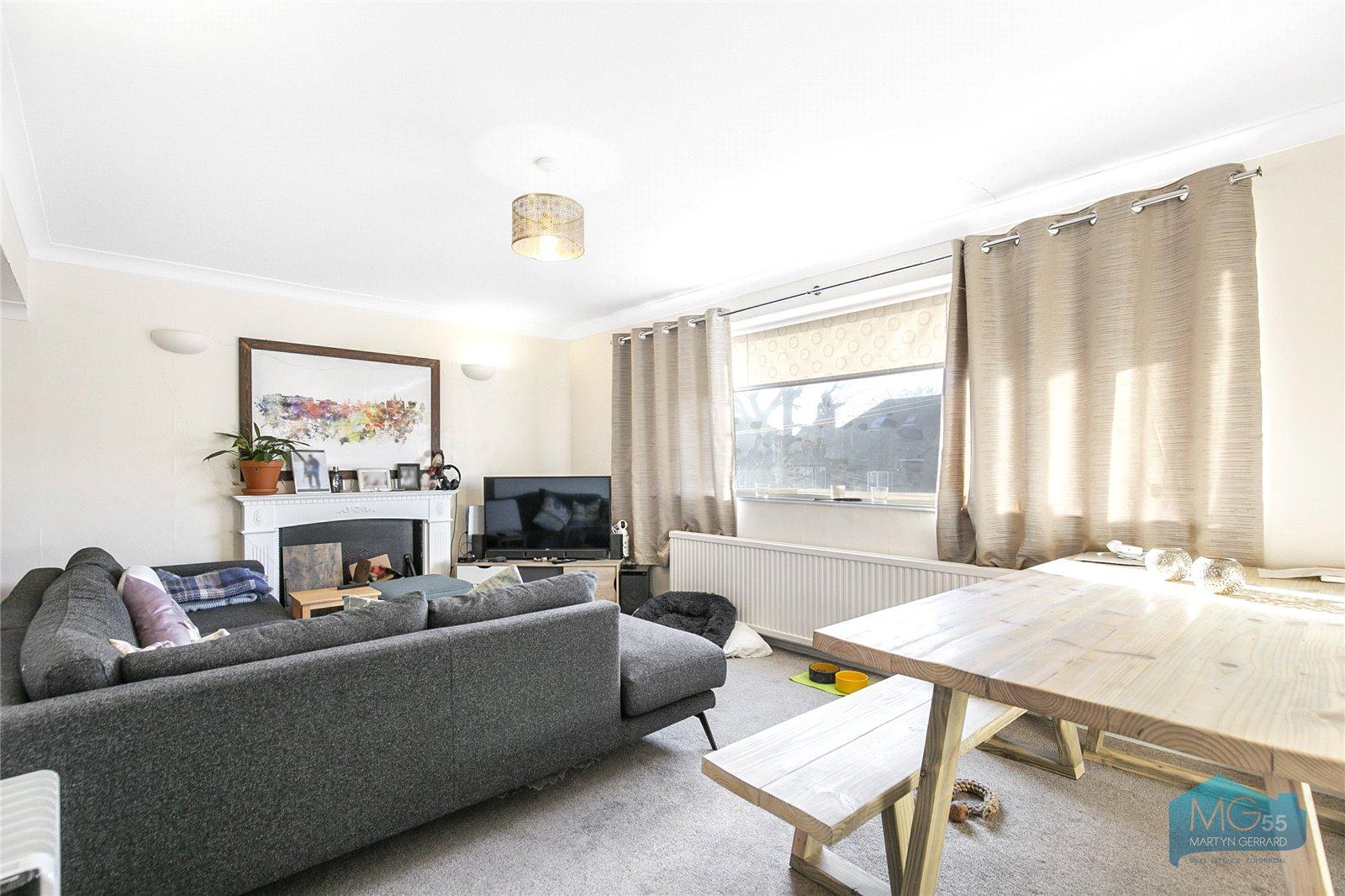 2 bedroom Apartment to rent - Martyn Gerrard