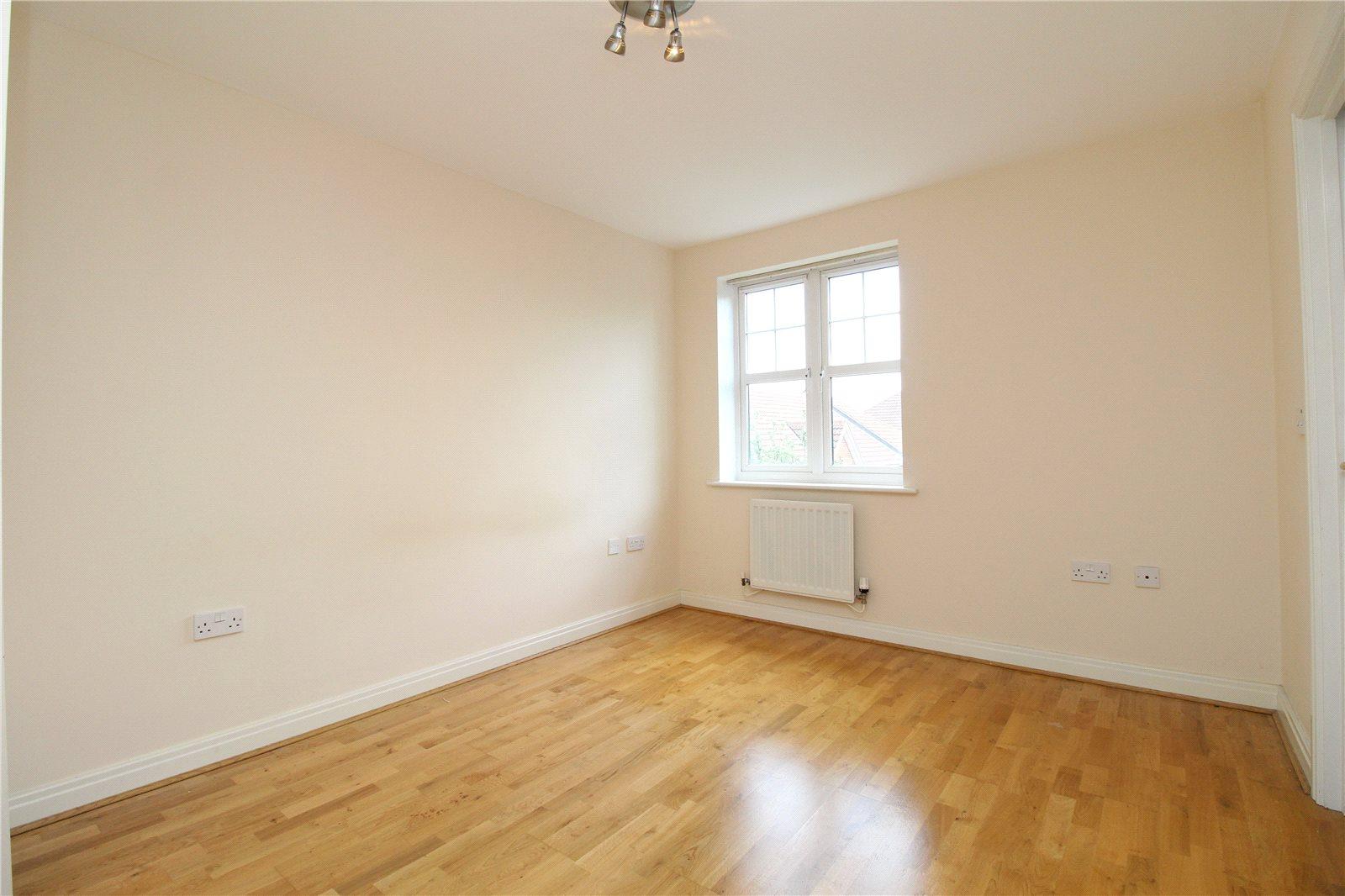 2 bedroom Apartment to rent - Martyn Gerrard