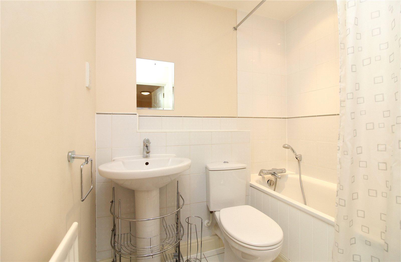 2 bedroom Apartment to rent - Martyn Gerrard
