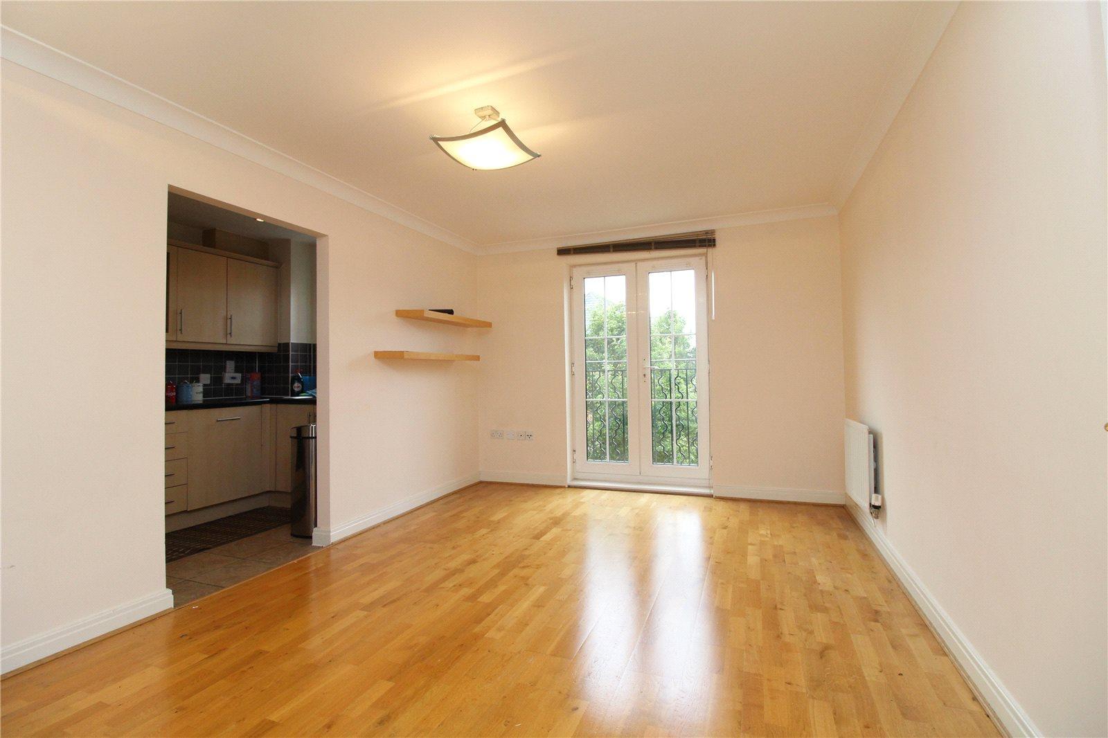 2 bedroom Apartment to rent - Martyn Gerrard
