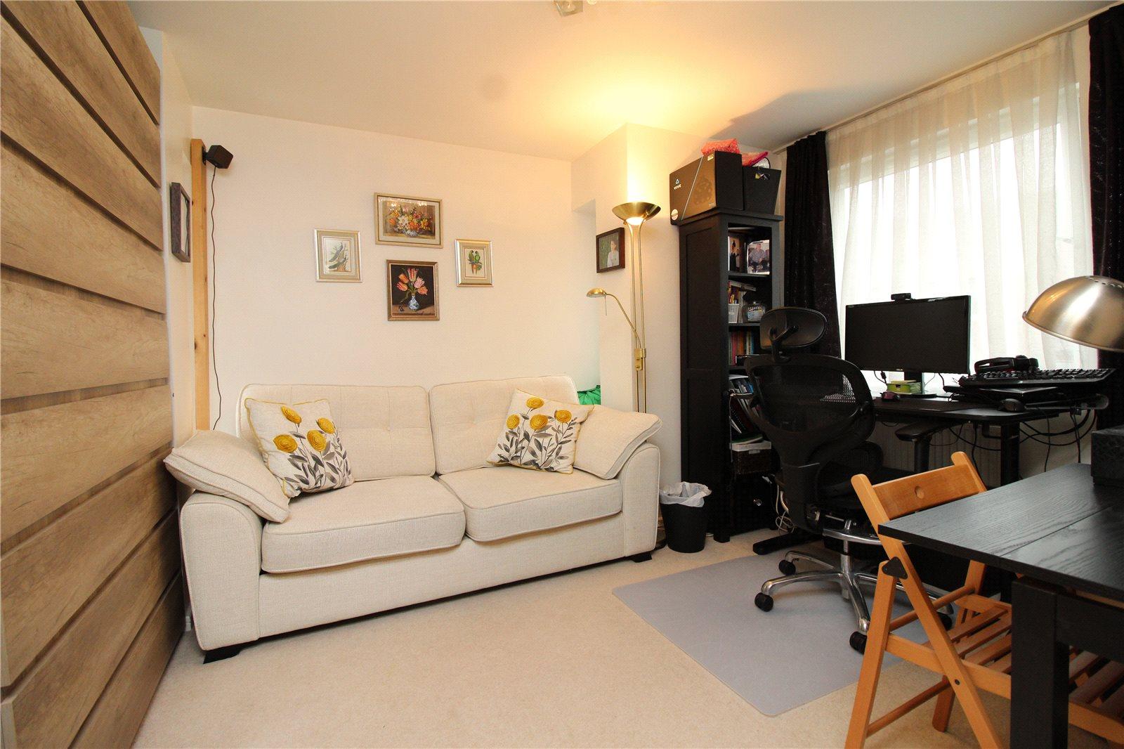 3 bedroom End of Terrace House to rent - Martyn Gerrard