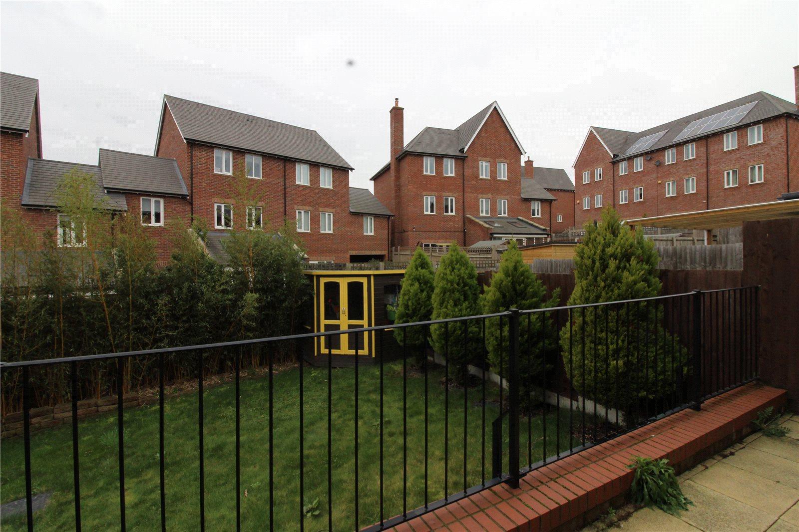 3 bedroom End of Terrace House to rent - Martyn Gerrard