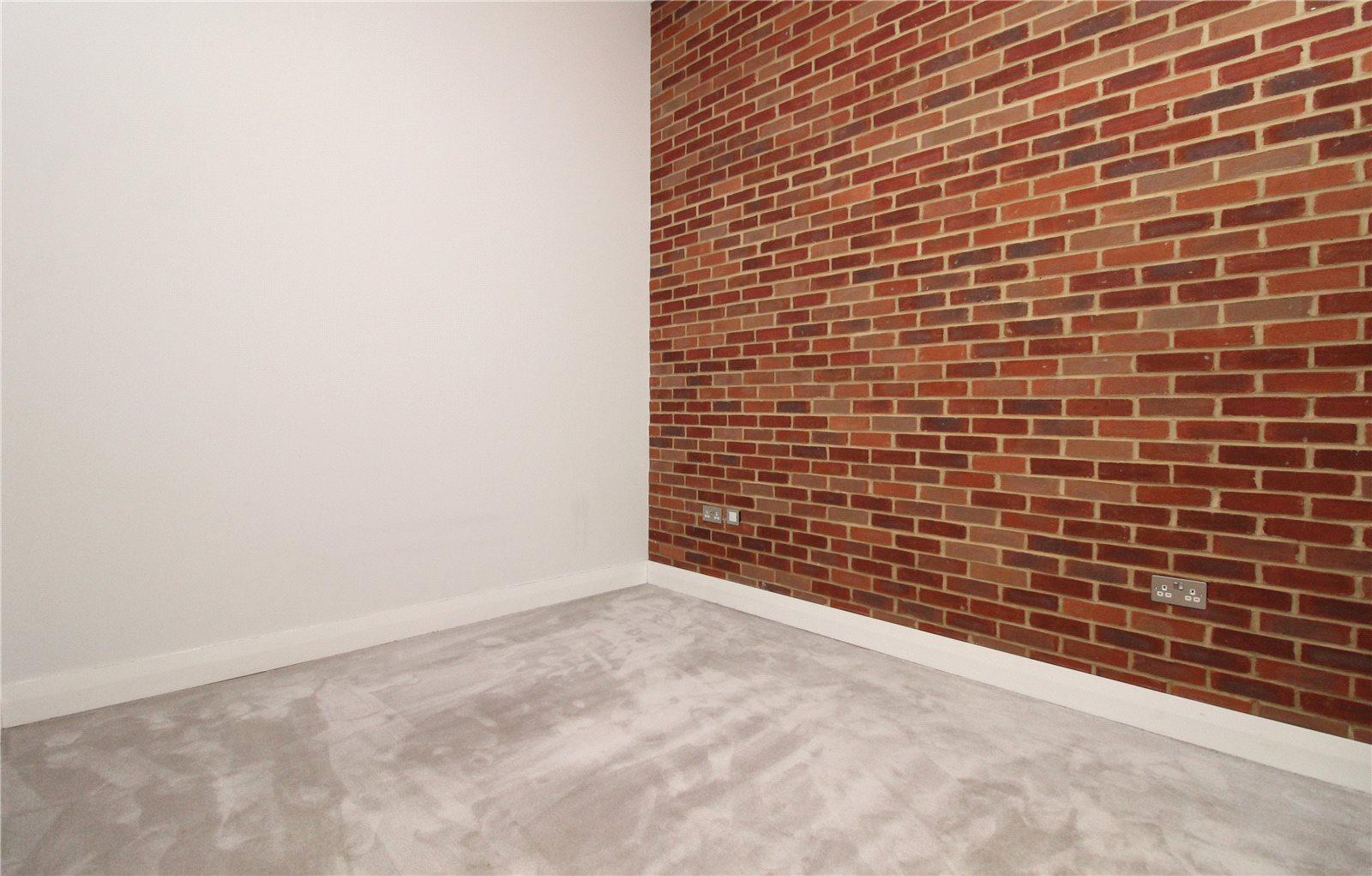 1 bedroom Ground Floor Flat to rent - Martyn Gerrard