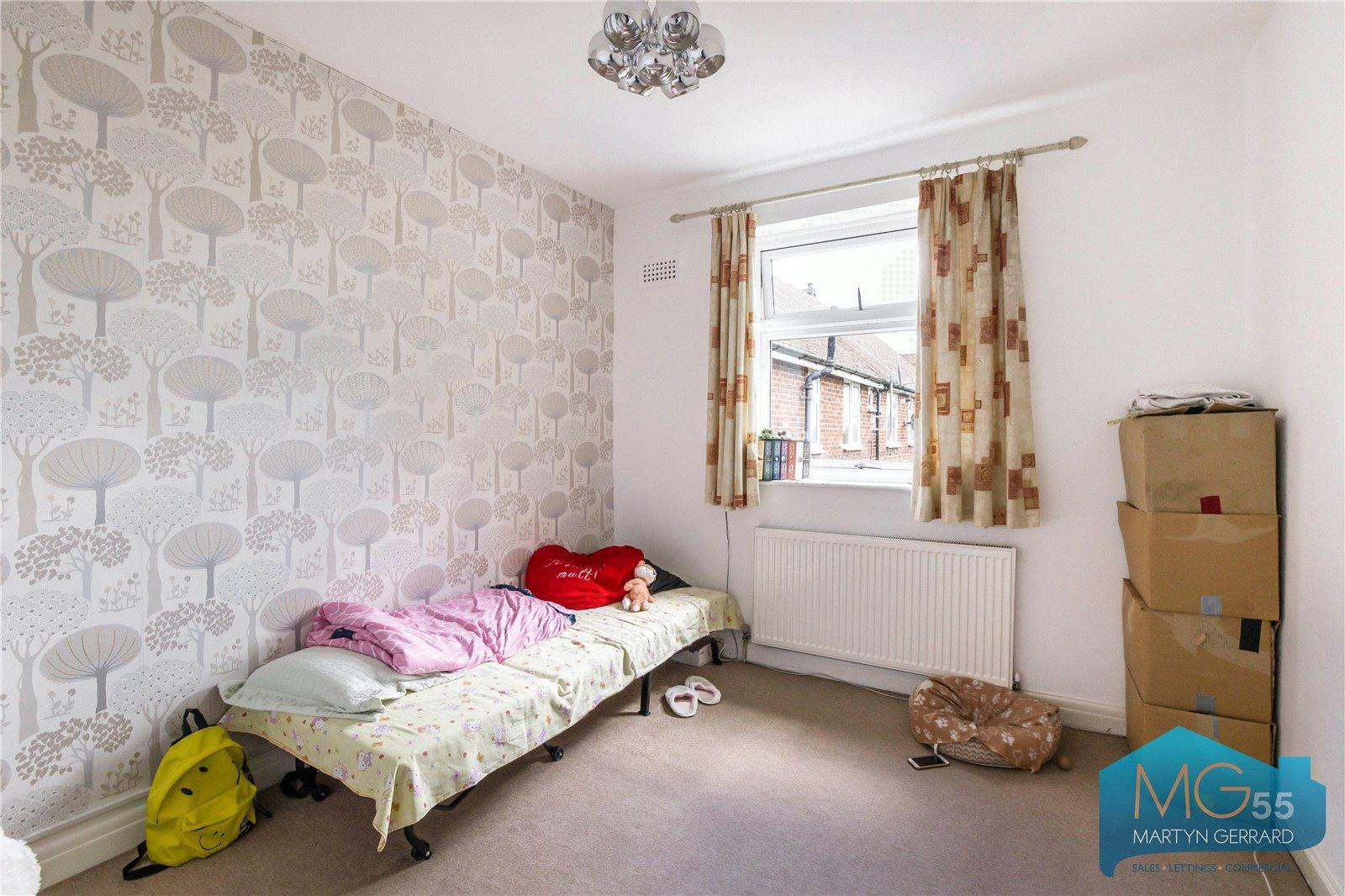 3 bedroom Maisonette to rent - Martyn Gerrard