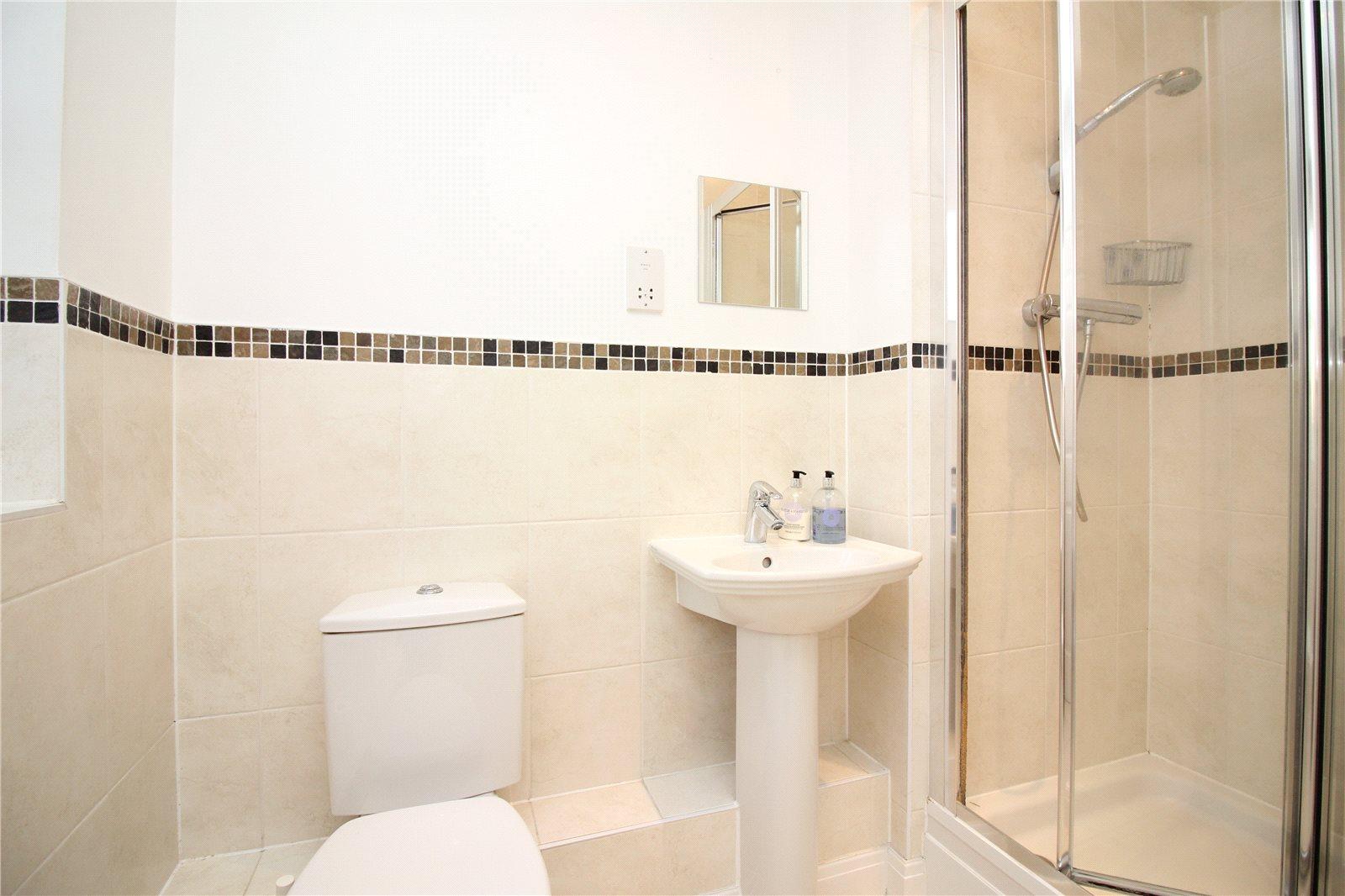 2 bedroom Apartment to rent - Martyn Gerrard