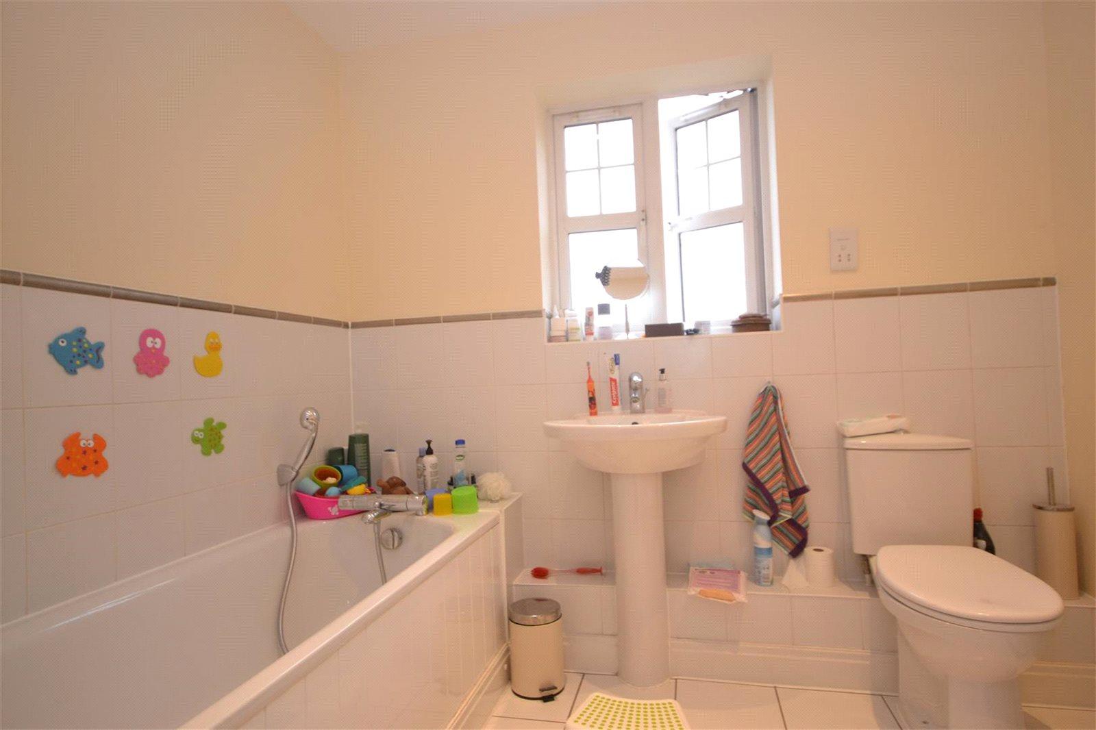 2 bedroom Apartment to rent - Martyn Gerrard