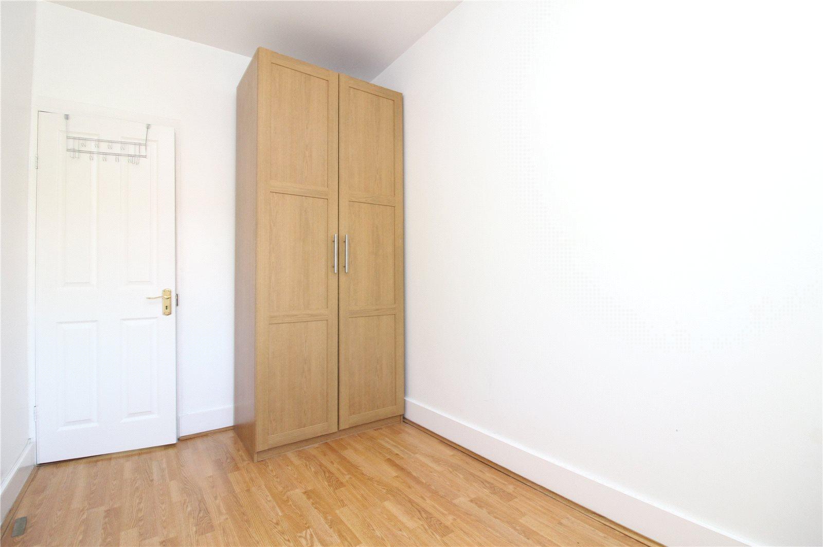 2 bedroom Apartment to rent - Martyn Gerrard