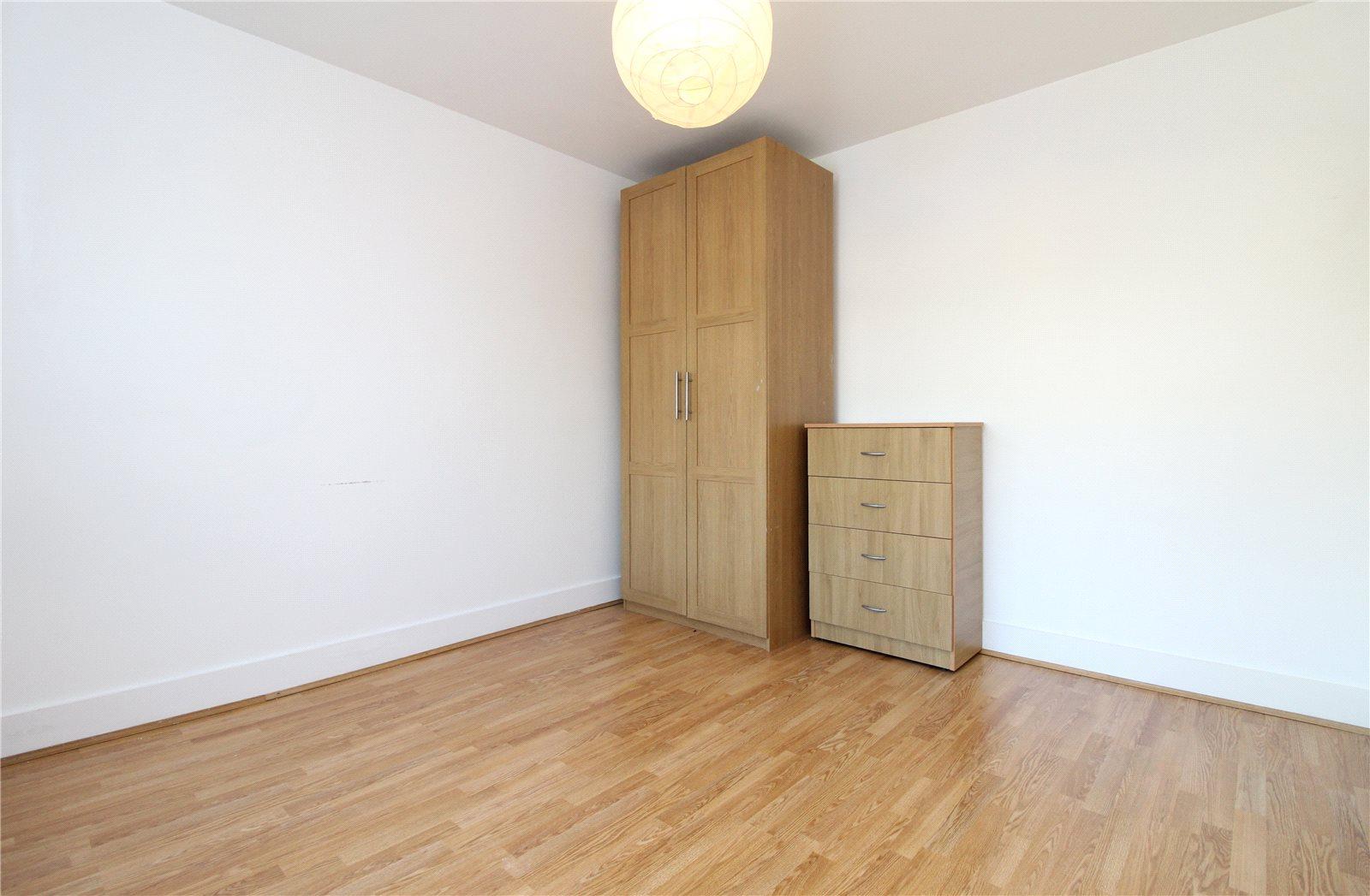 2 bedroom Apartment to rent - Martyn Gerrard